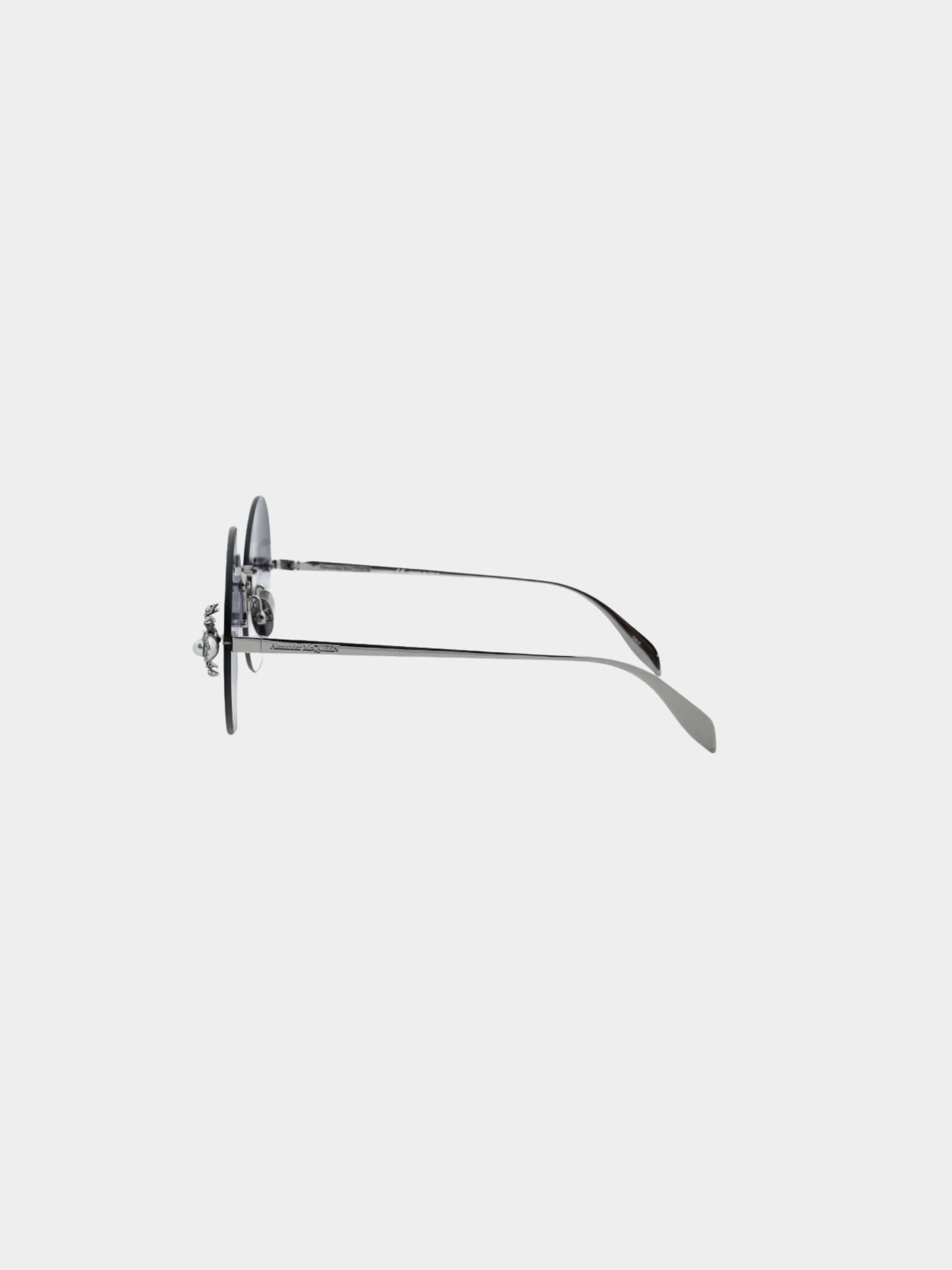 Alexander McQueen 2010s Spider-Embellished Round Sunglasses - Image 3
