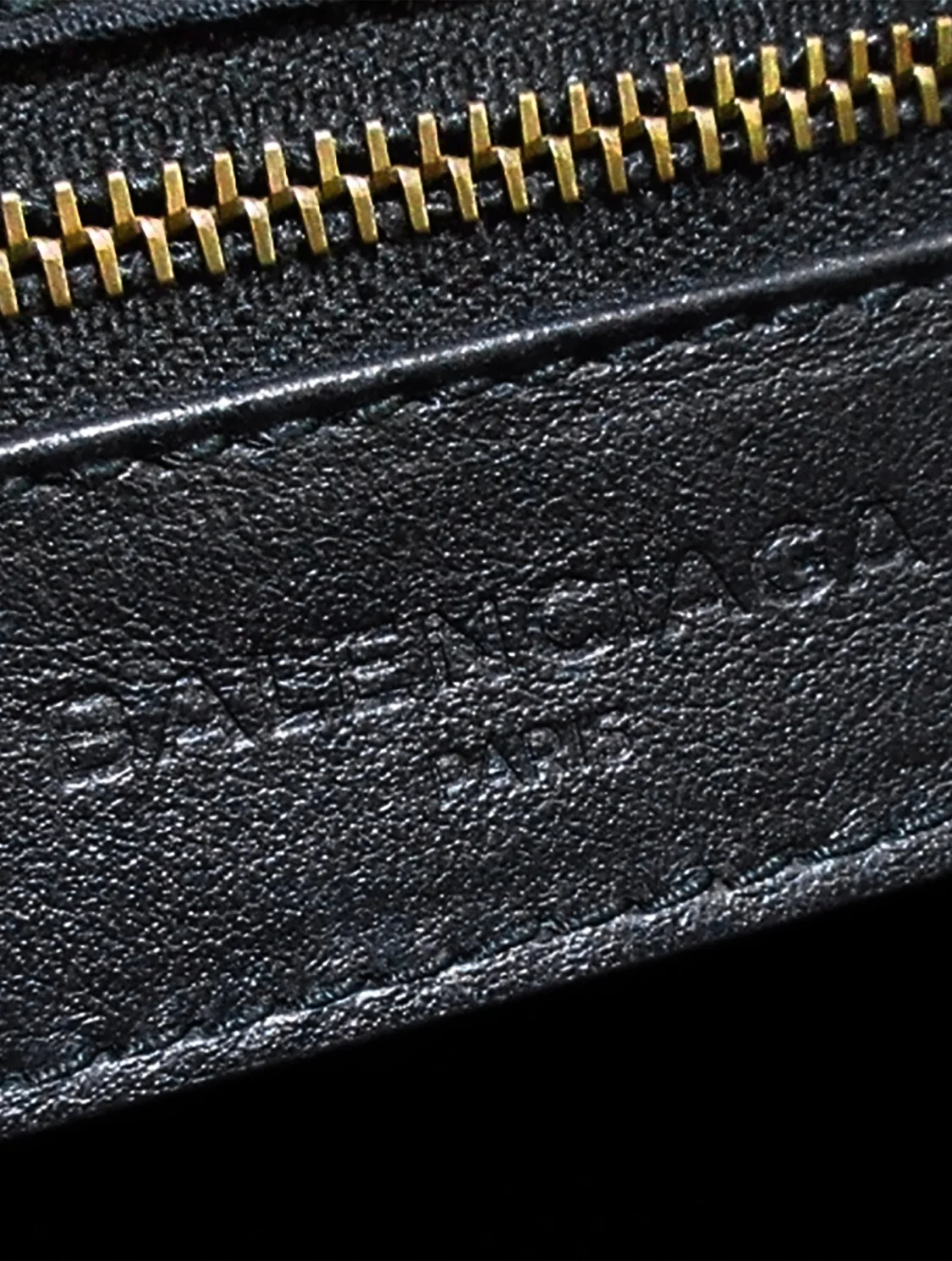 Balenciaga 2010s Small Black Logo City Bag - Image 5