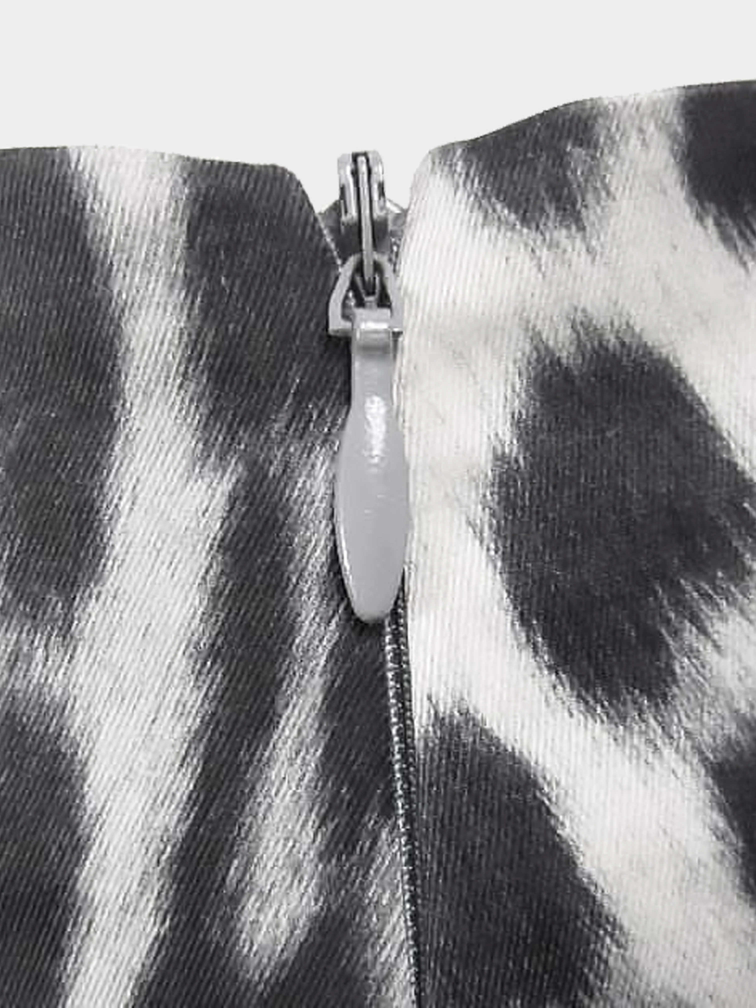 Blumarine Blugirl 2000s Monochrome Leopard Print Skirt - Image 5