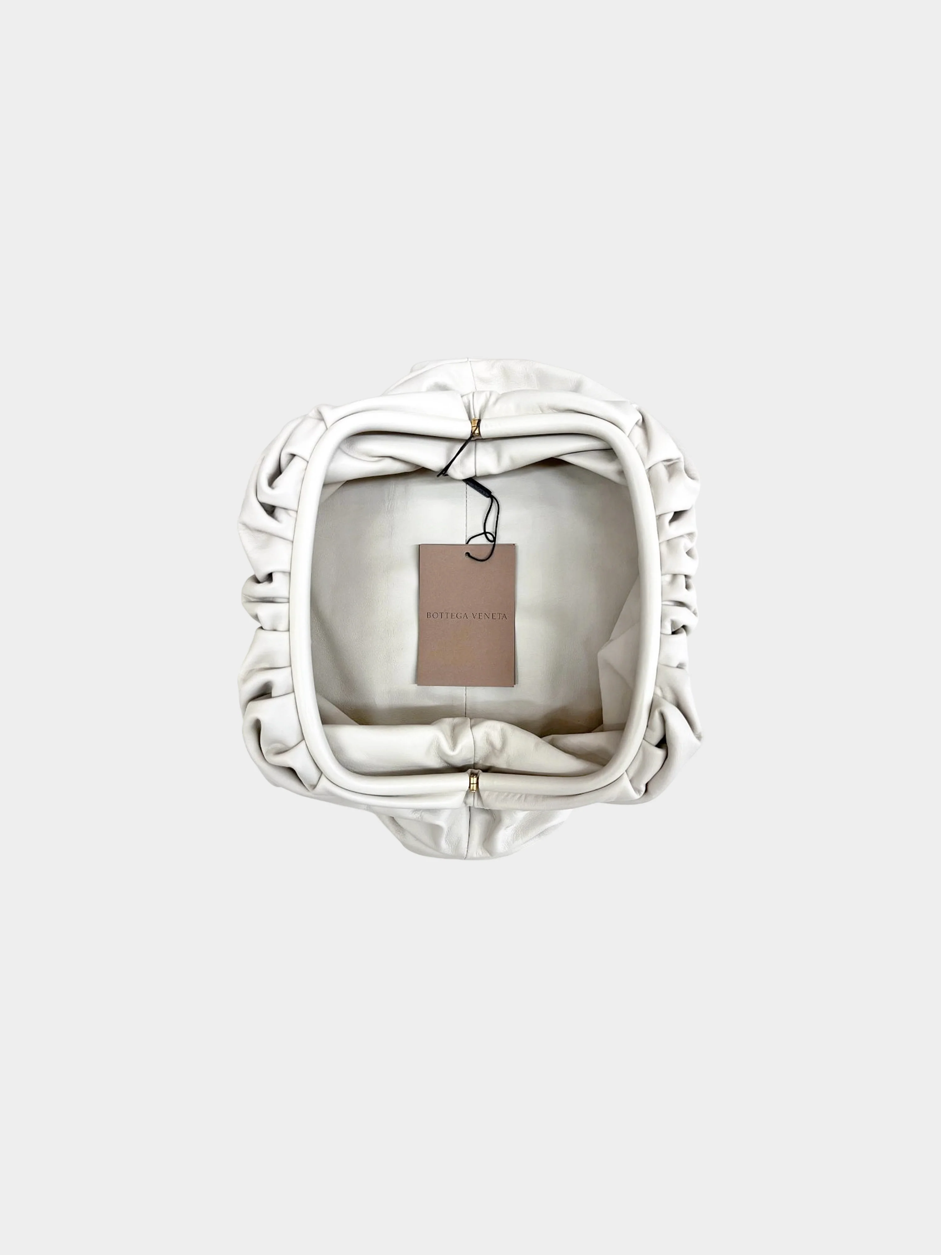 Bottega Veneta Early 2010s Off White Matte Leather Pouch Bag - Image 4