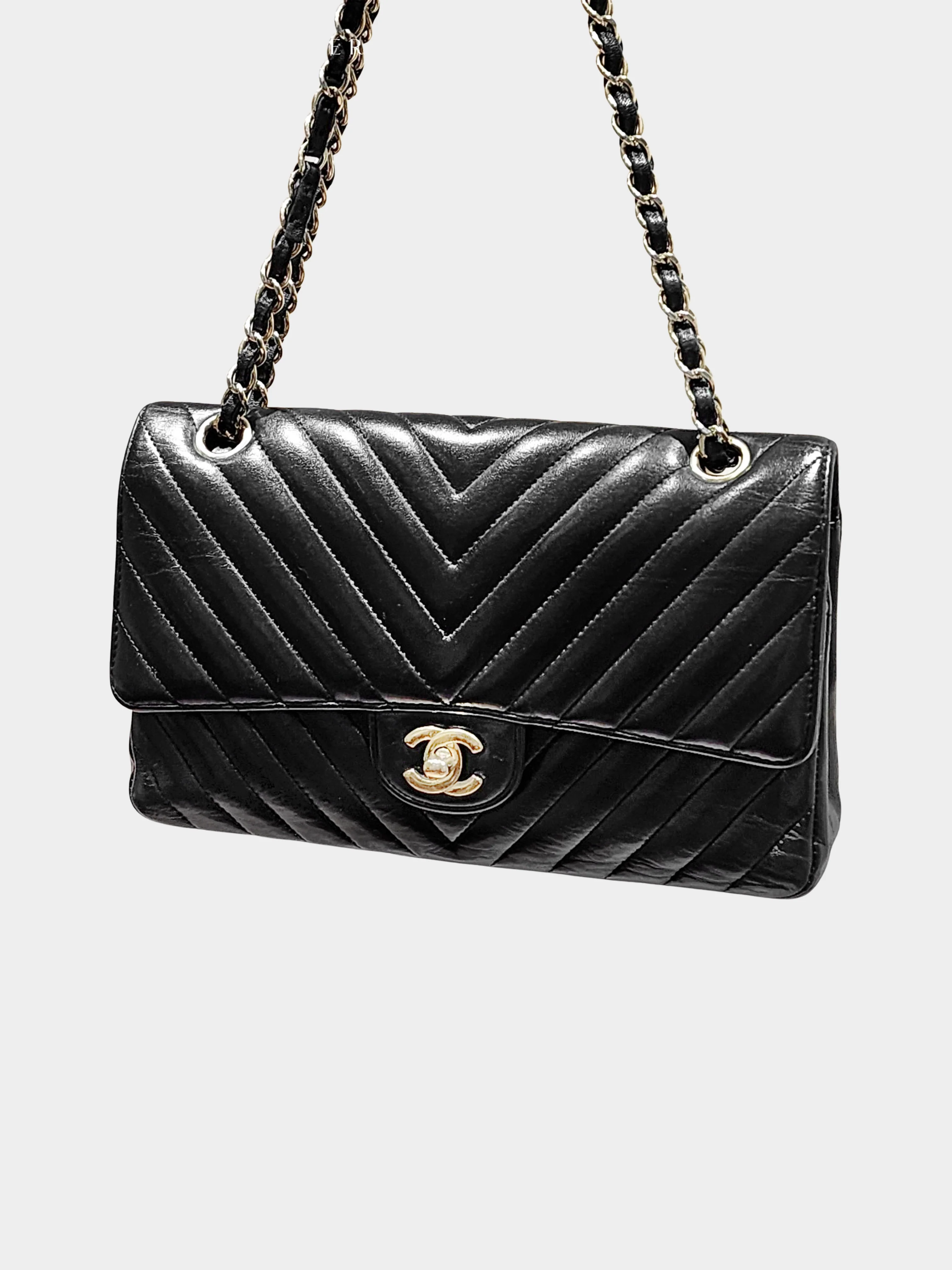 Chanel Late 2010s Black Lambskin Leather Chevron Stitch Medium Classic Flap Bag - Image 2