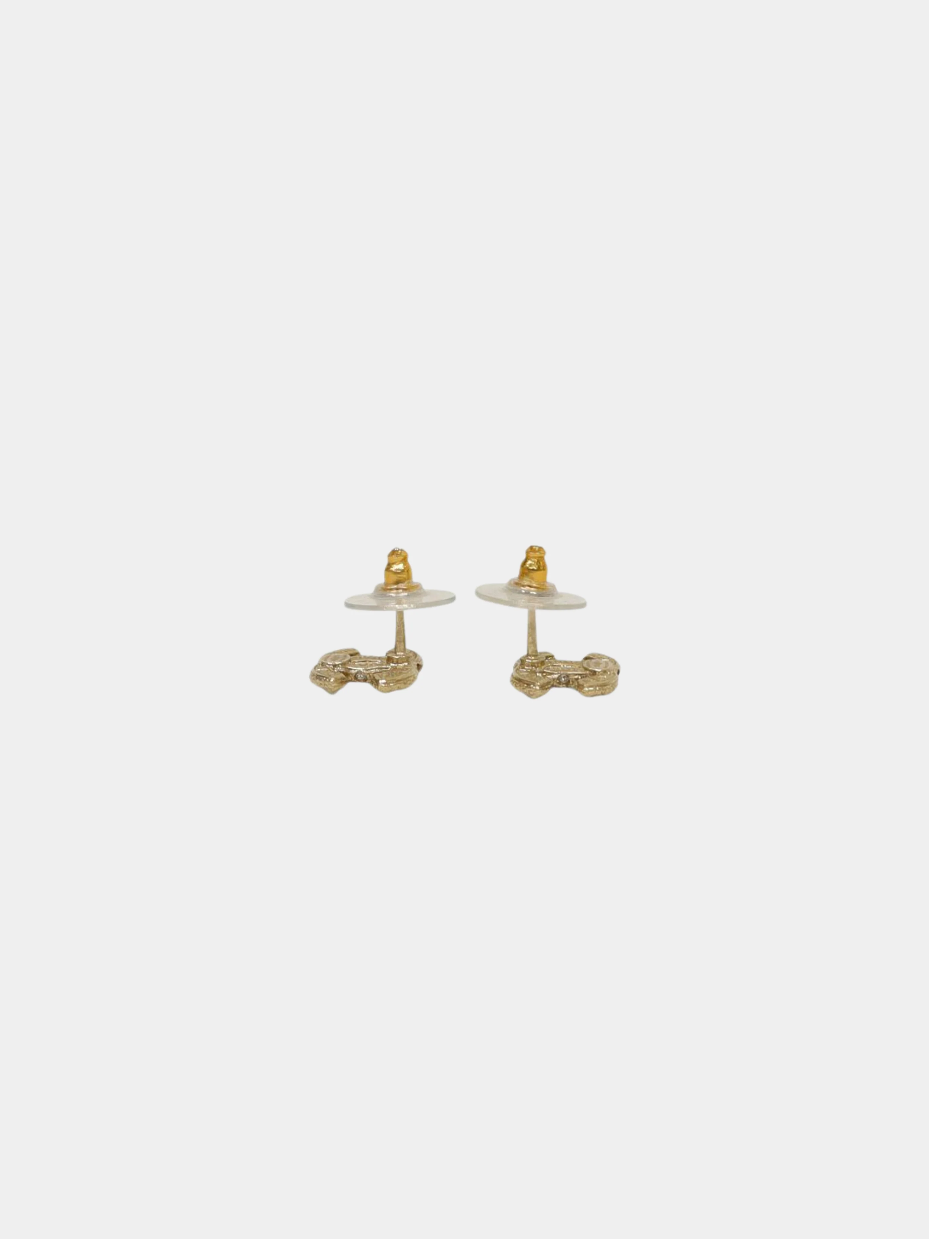 Chanel 1990s Gold COCO Pearl Earrings - Image 3