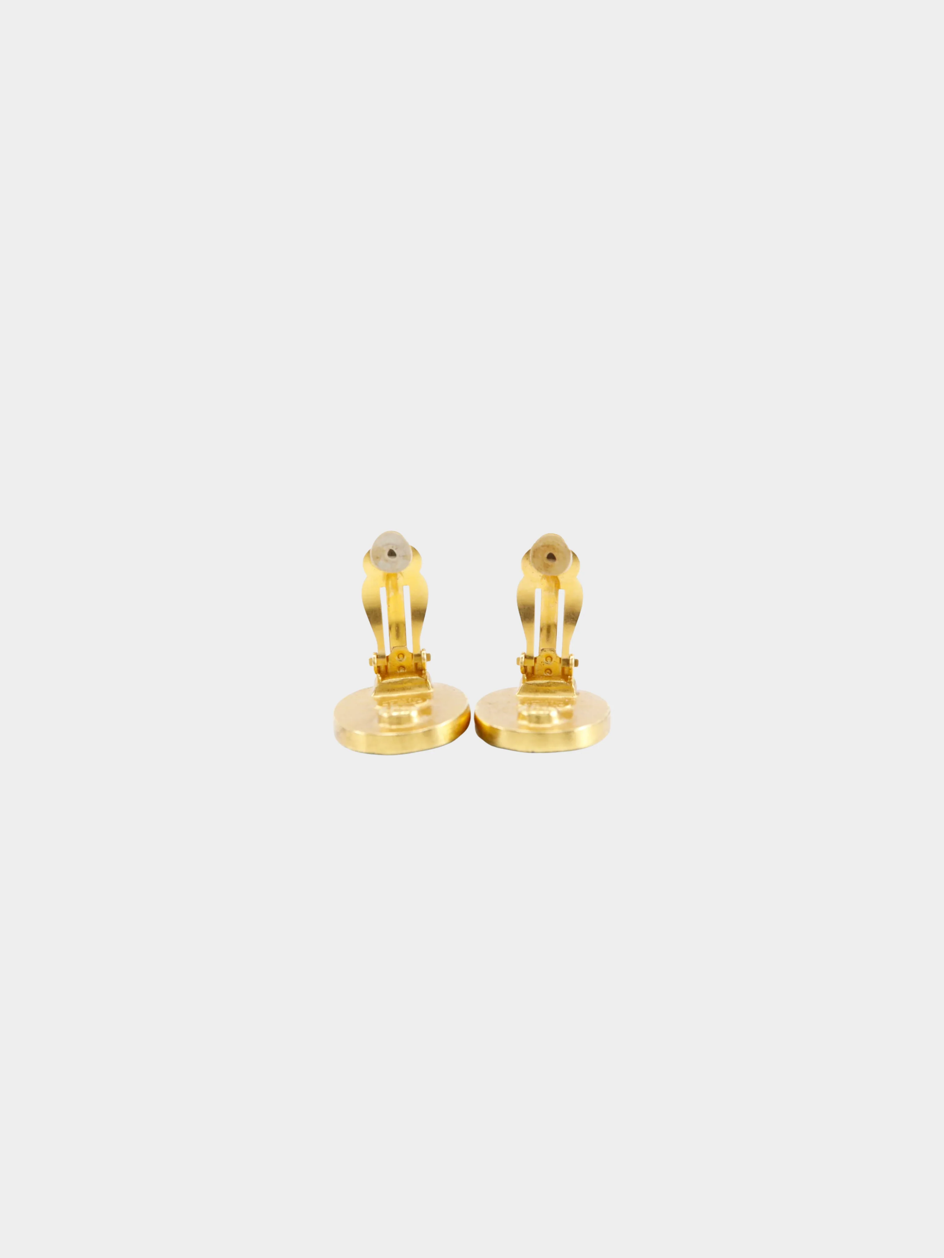 Chanel 1990s Green and Gold Oval CC Earrings - Image 3
