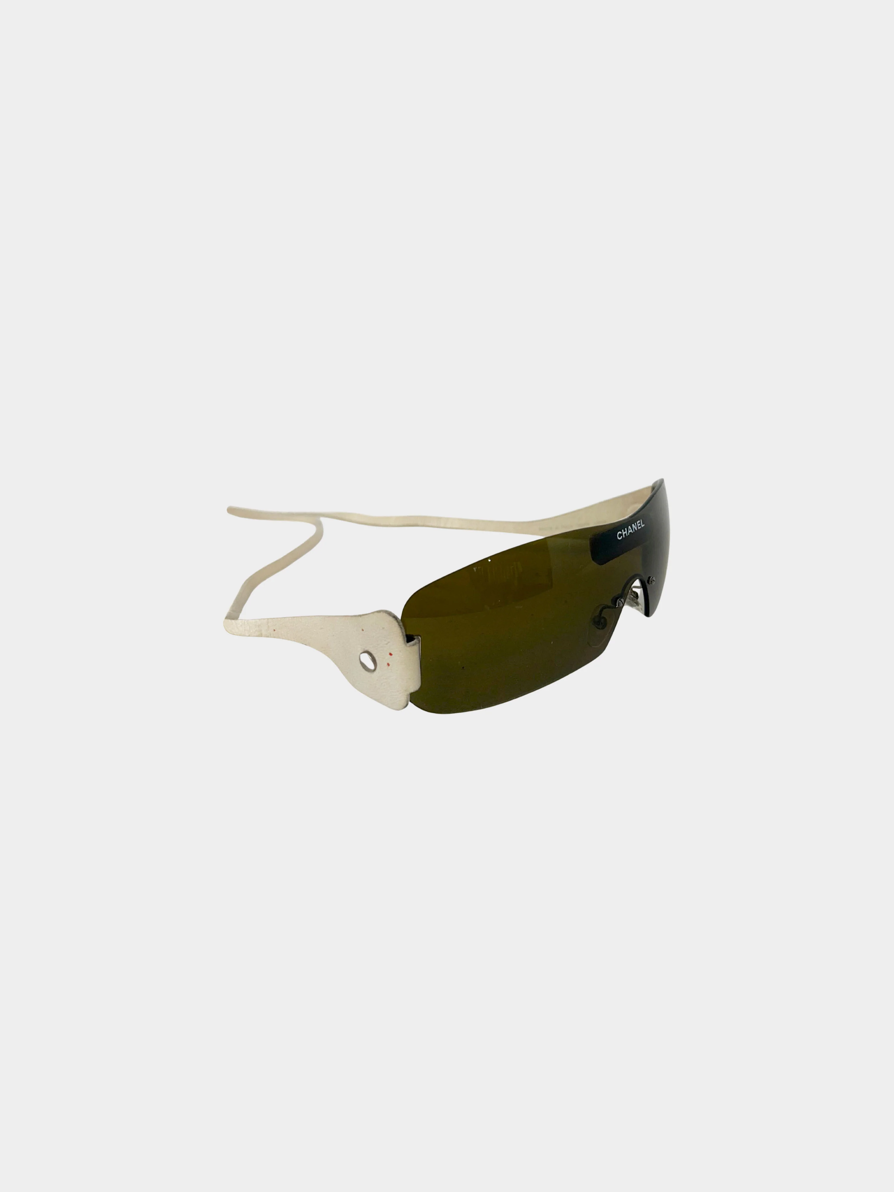 Chanel 1990s Rare Green Rimless Visor Sunglasses with Self-tie Leather Straps - Image 2