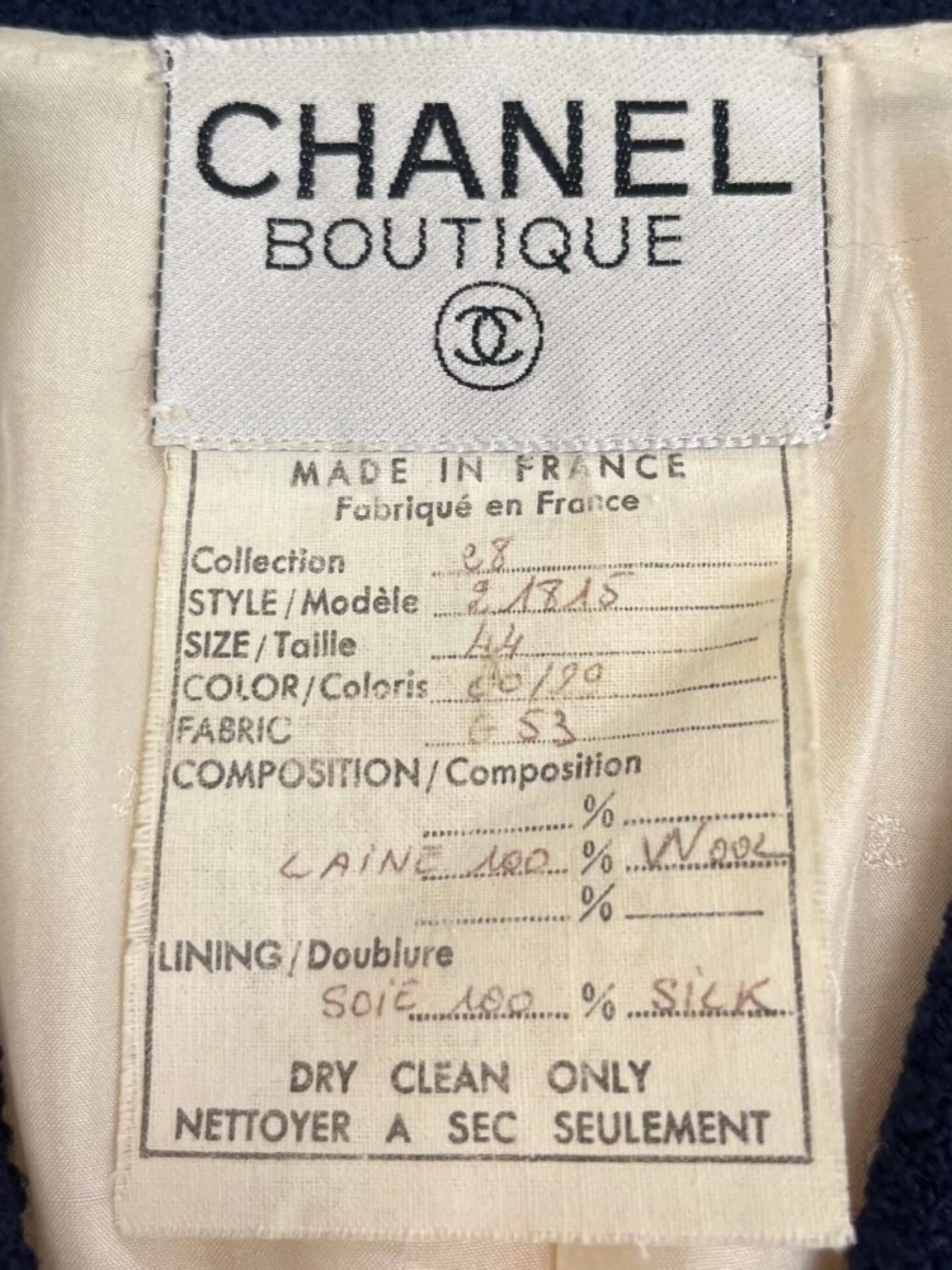 Chanel SS 1992 Ivory Navy Tweed Camellia Button Blazer - Image 4