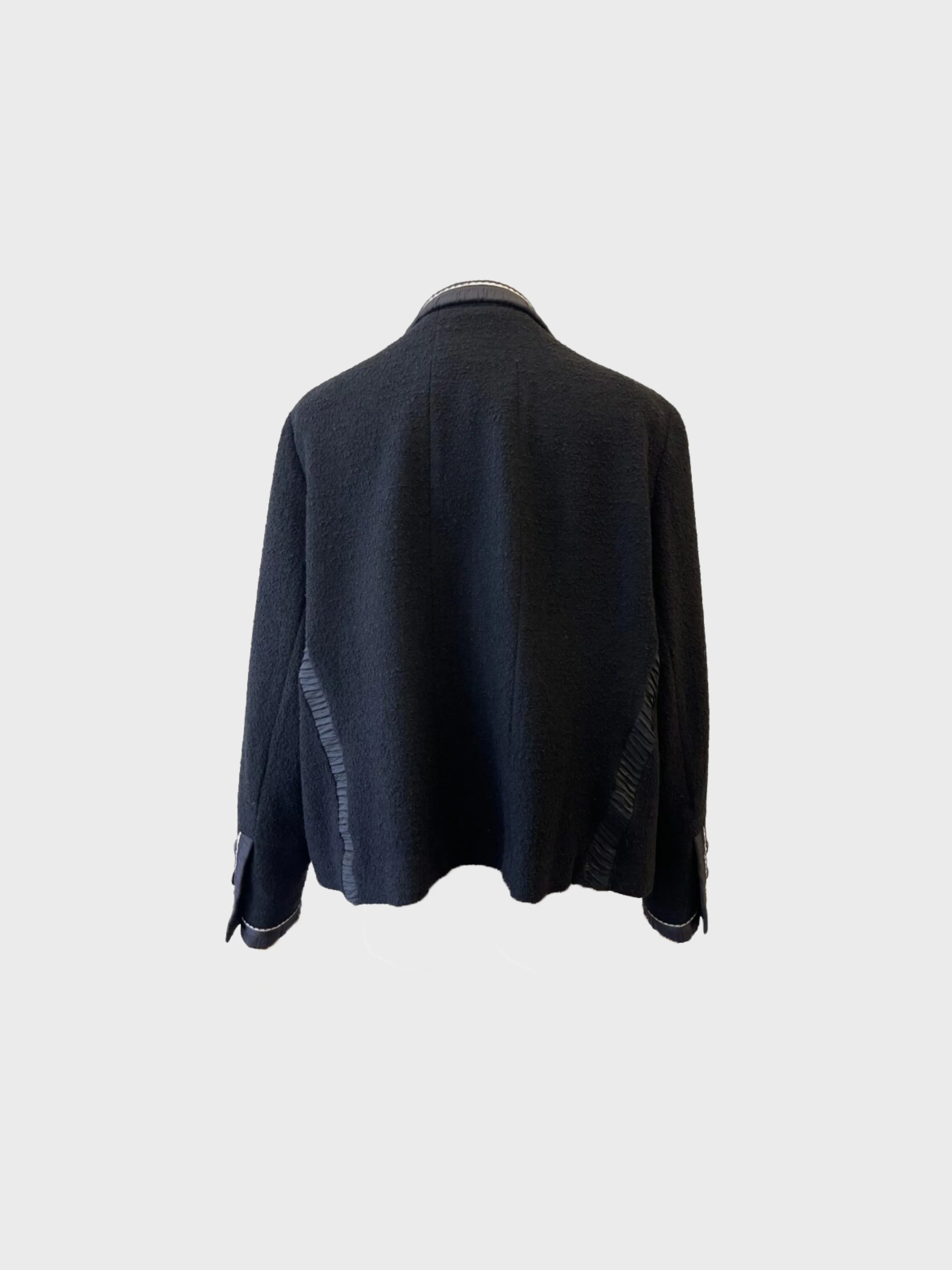 Chanel 1994 Black Tweed Ribbon Trim Jacket - Image 2