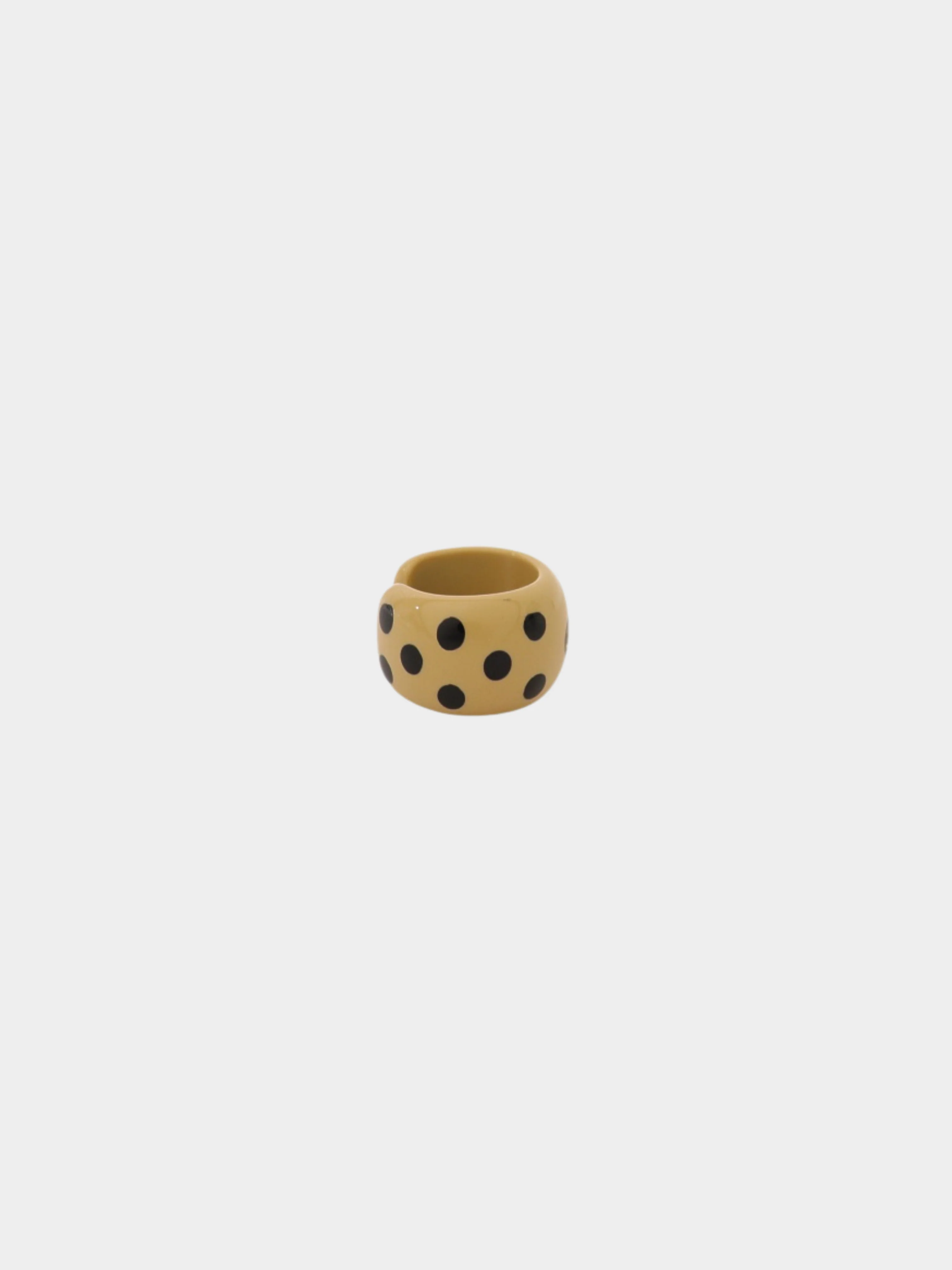 Chanel 2000s Beige Black Plastic COCO Ring - Image 2