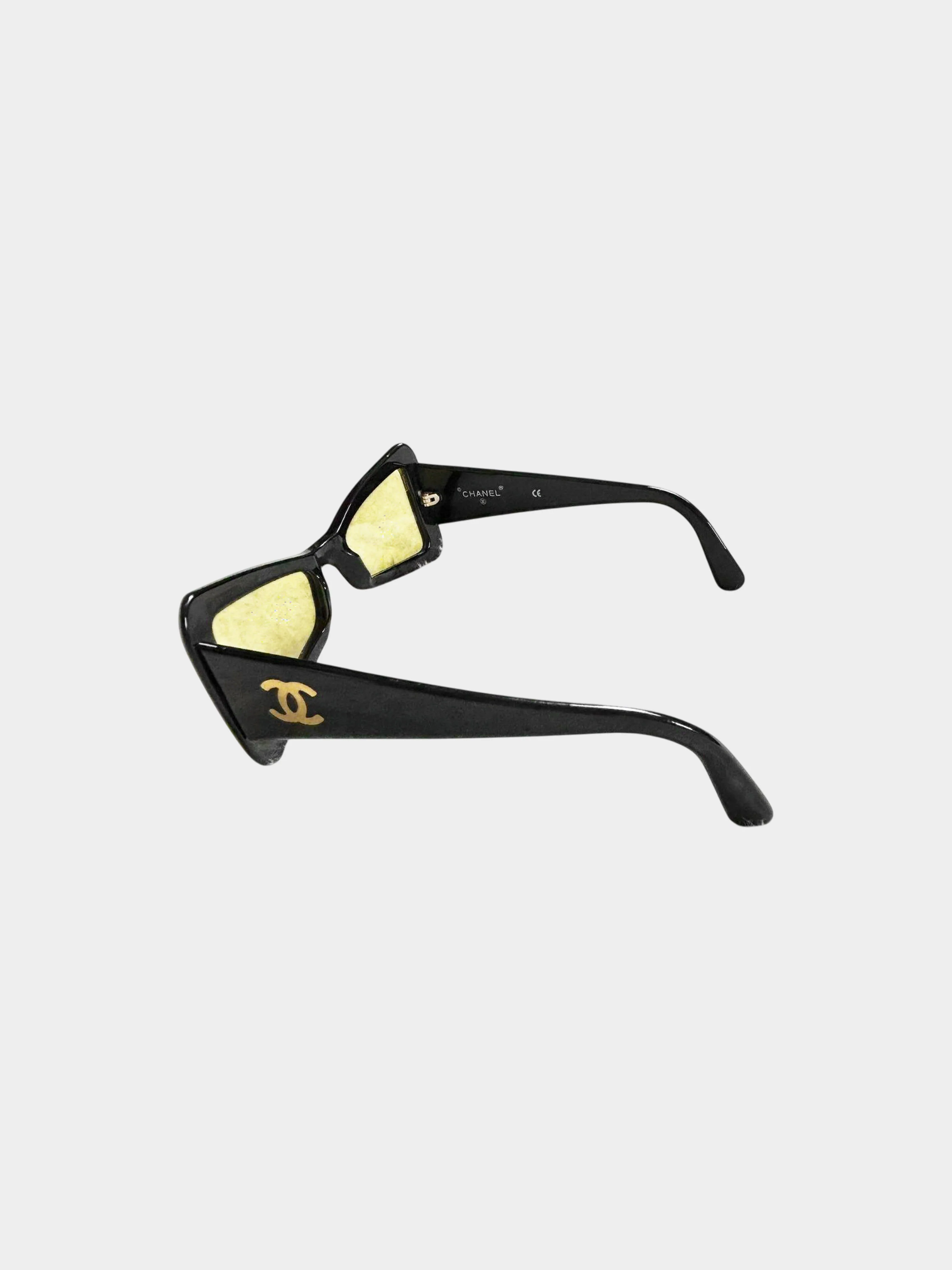 Chanel 2000s Black and Yellow Geometric Sunglasses - Image 2