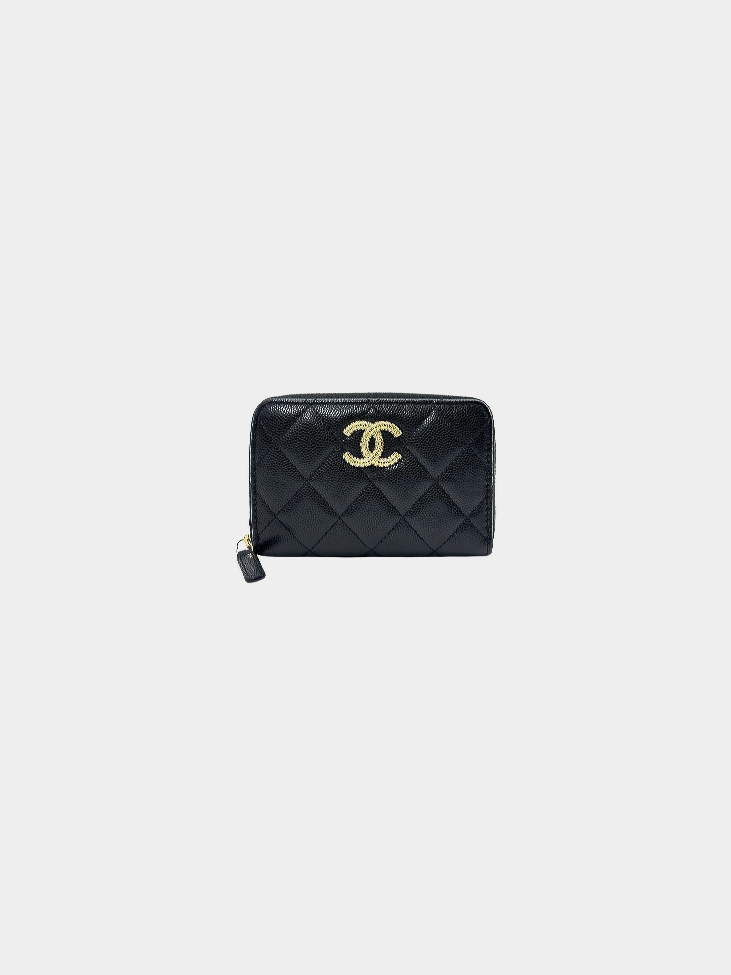 Chanel 2000s Black Lambskin Quilted Zip Coin Purse