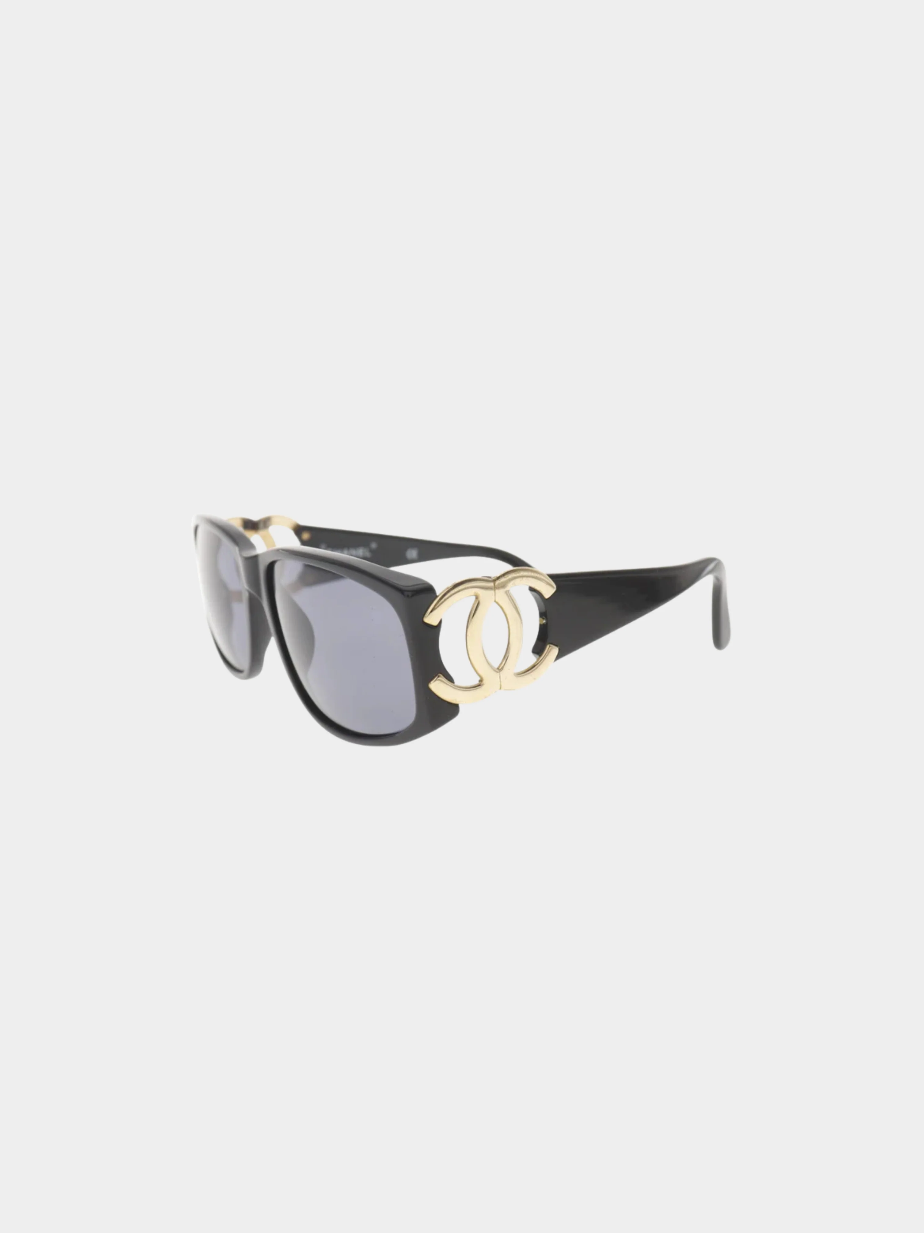 Chanel 2000s Black Plastic COCO Mark Sunglasses - Image 2