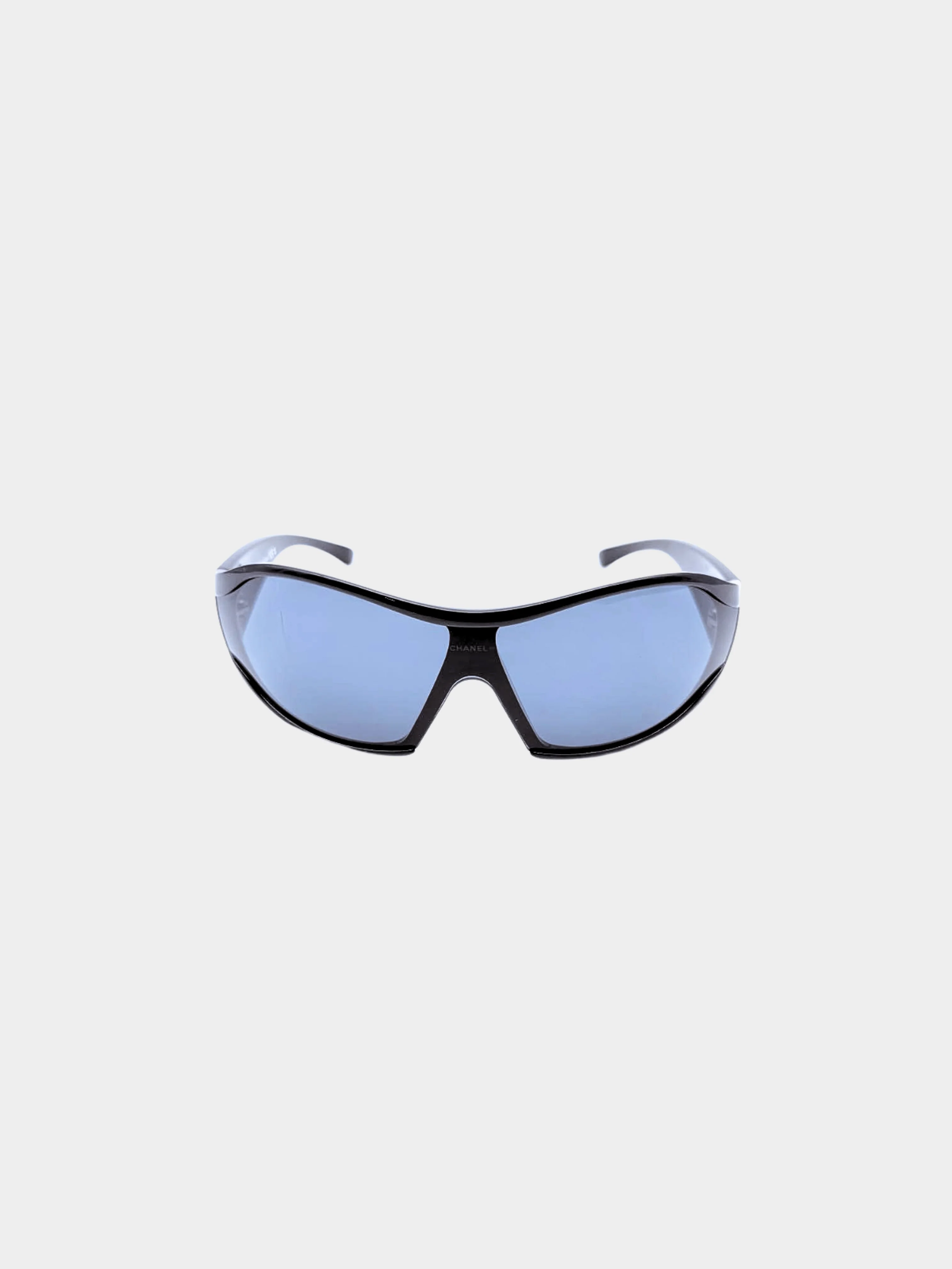 Chanel 2000s Black Shield Sunglasses - Image 2