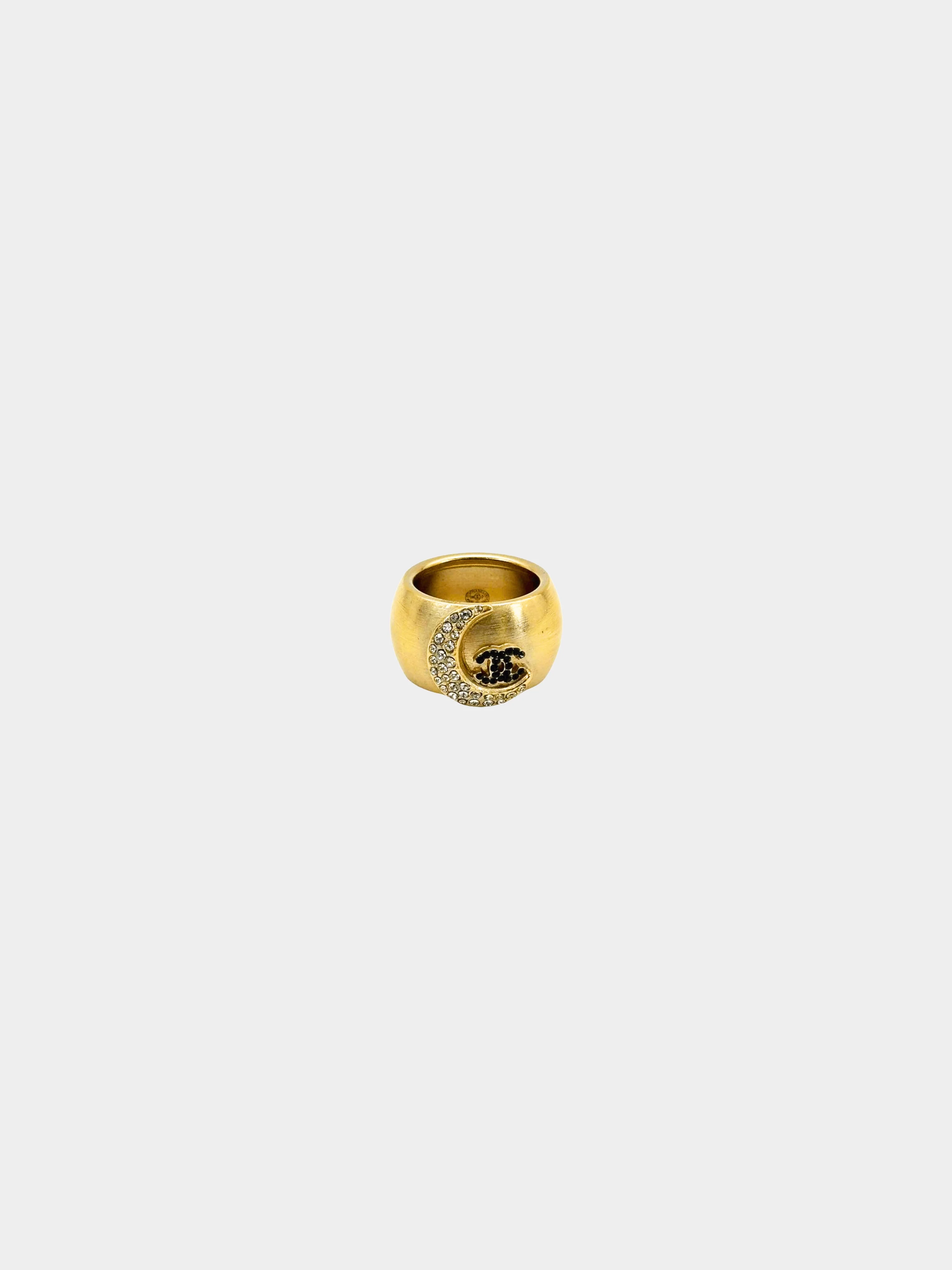 Chanel 2000s Coco Mark Heart Gold Metal Black Rhinestone Crescent Ring