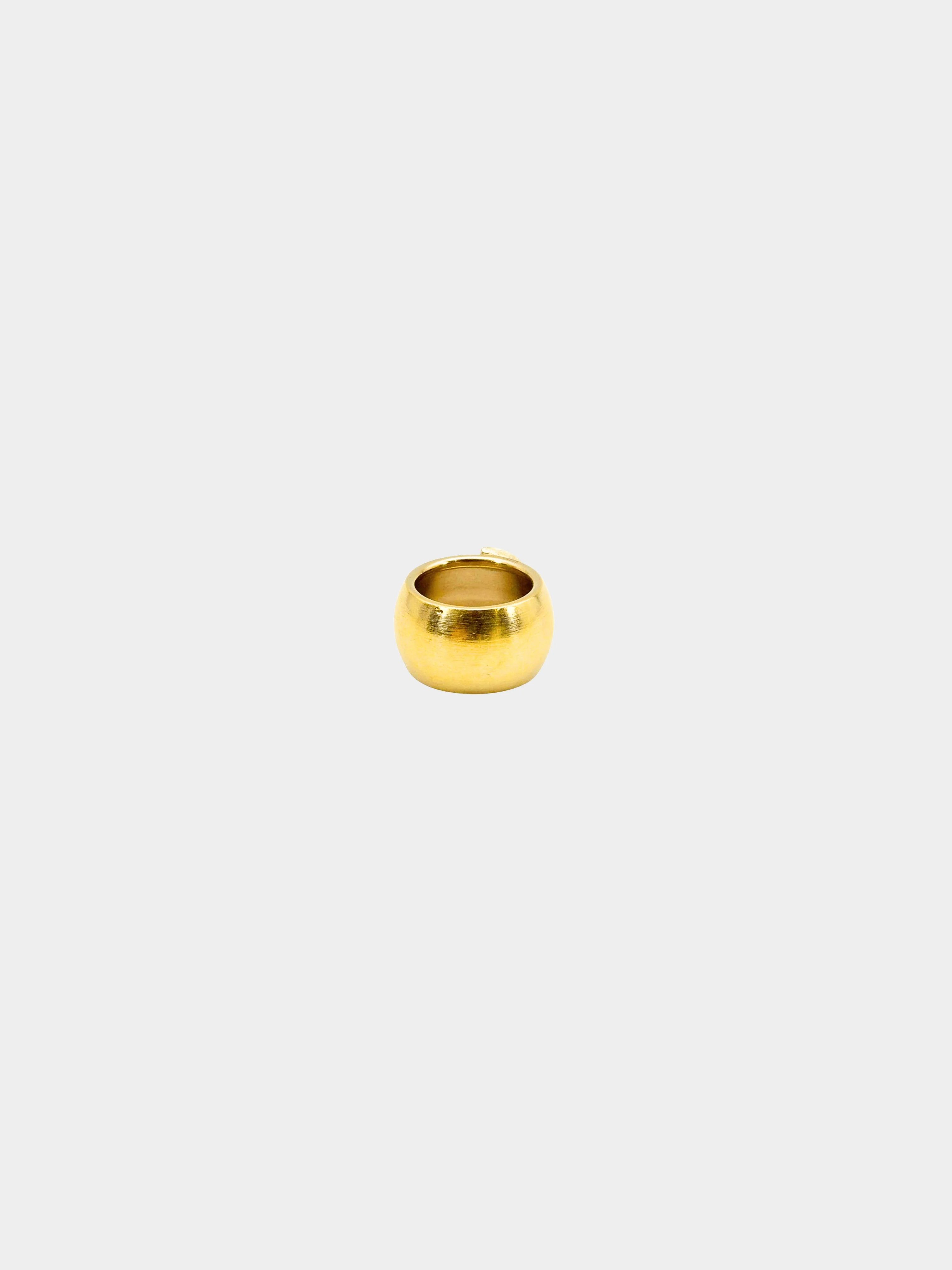 Chanel 2000s Coco Mark Heart Gold Metal Black Rhinestone Crescent Ring - Image 3
