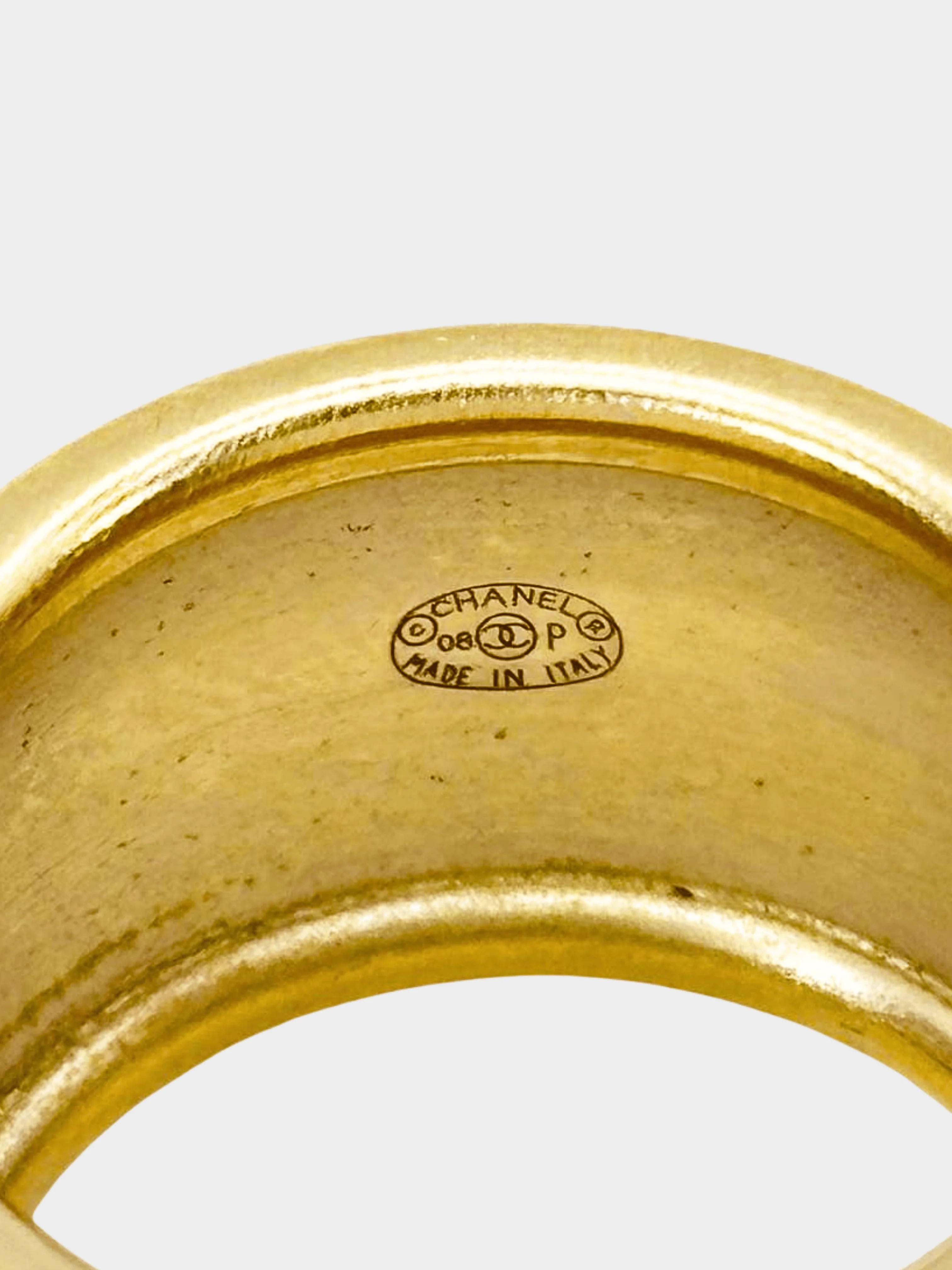 Chanel 2000s Coco Mark Heart Gold Metal Black Rhinestone Crescent Ring - Image 5