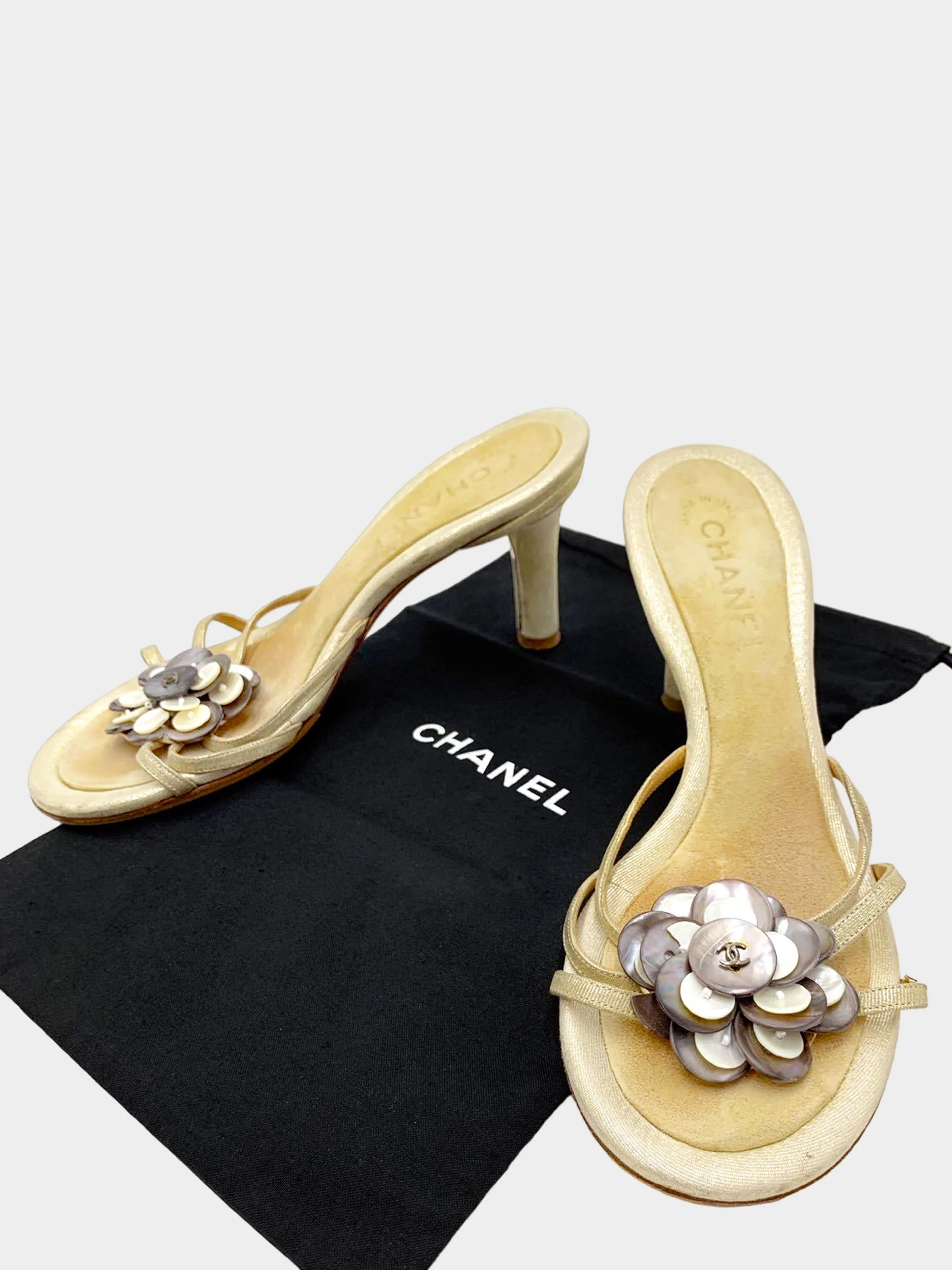 Chanel 2000s Gold and Beige Camellia Heeled Mules - Image 4