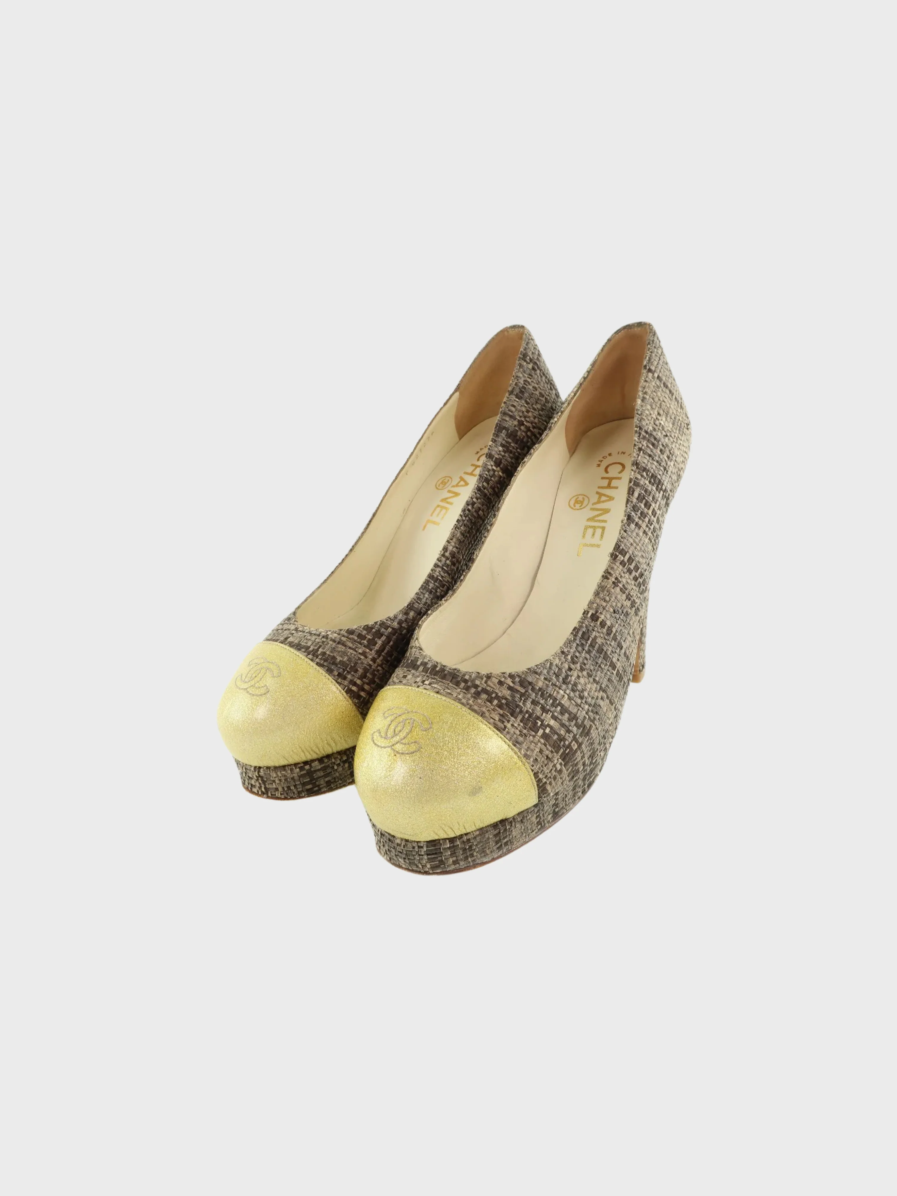 Chanel 2000s Gold Brown Patent Leather Jute High Heel Pumps - Image 2