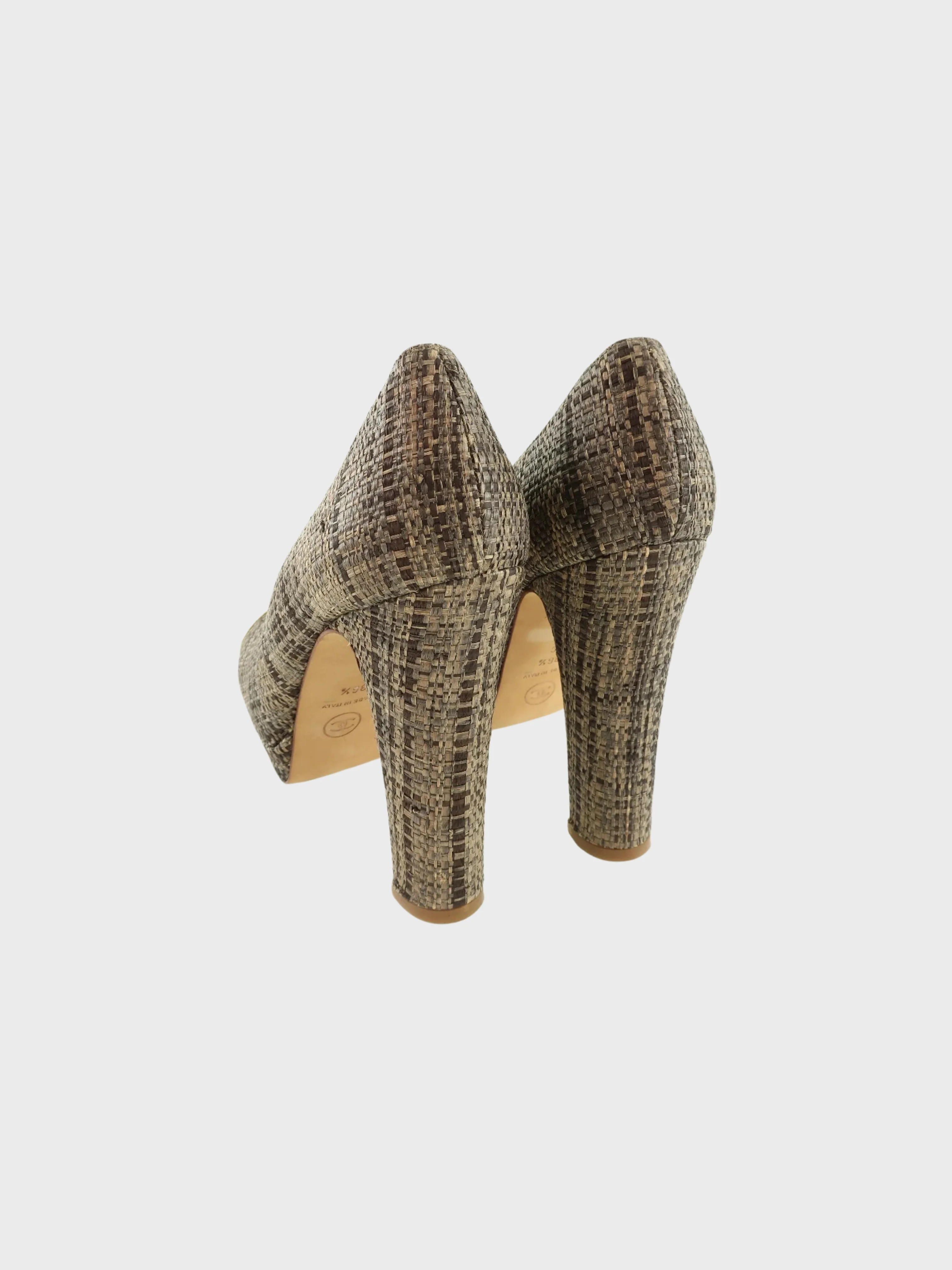 Chanel 2000s Gold Brown Patent Leather Jute High Heel Pumps - Image 4