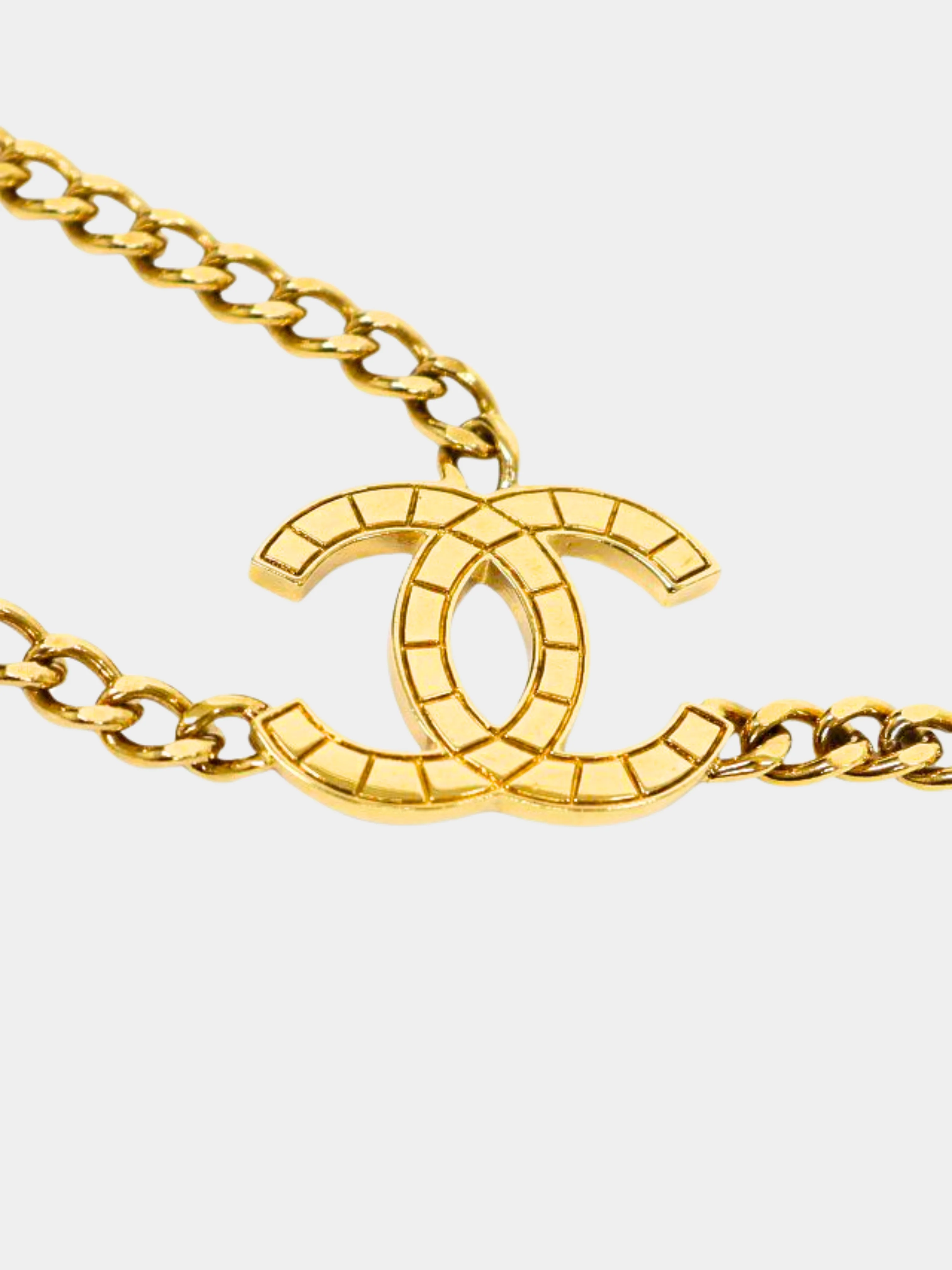 Chanel 2000s Gold CC Chain Belt - Image 3