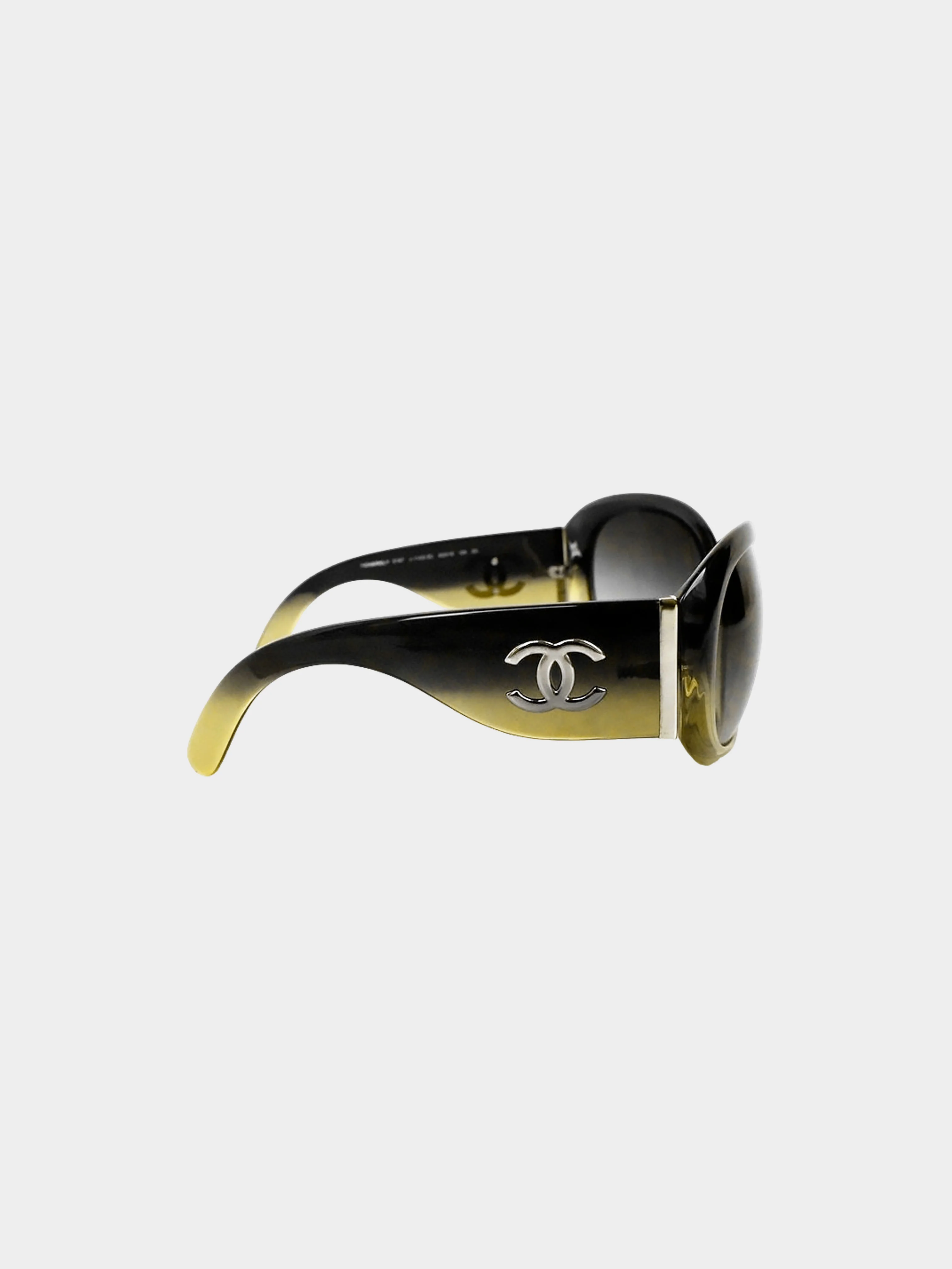 Chanel 2000s Green and Black Gradient Sunshine Oversized Sunglasses - Image 3