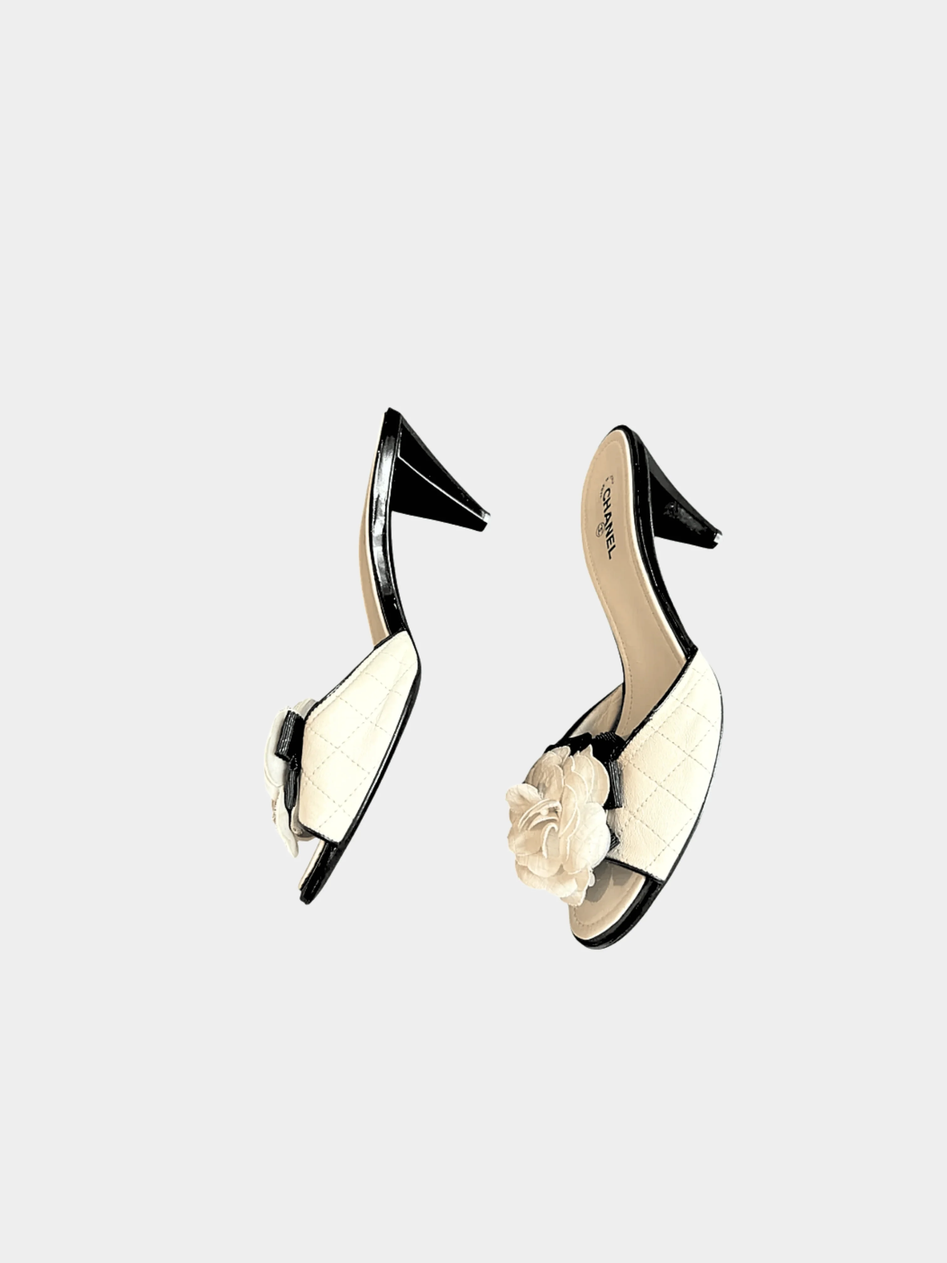 Chanel 2000s Ivory Magnolia Mule Heels - Image 3