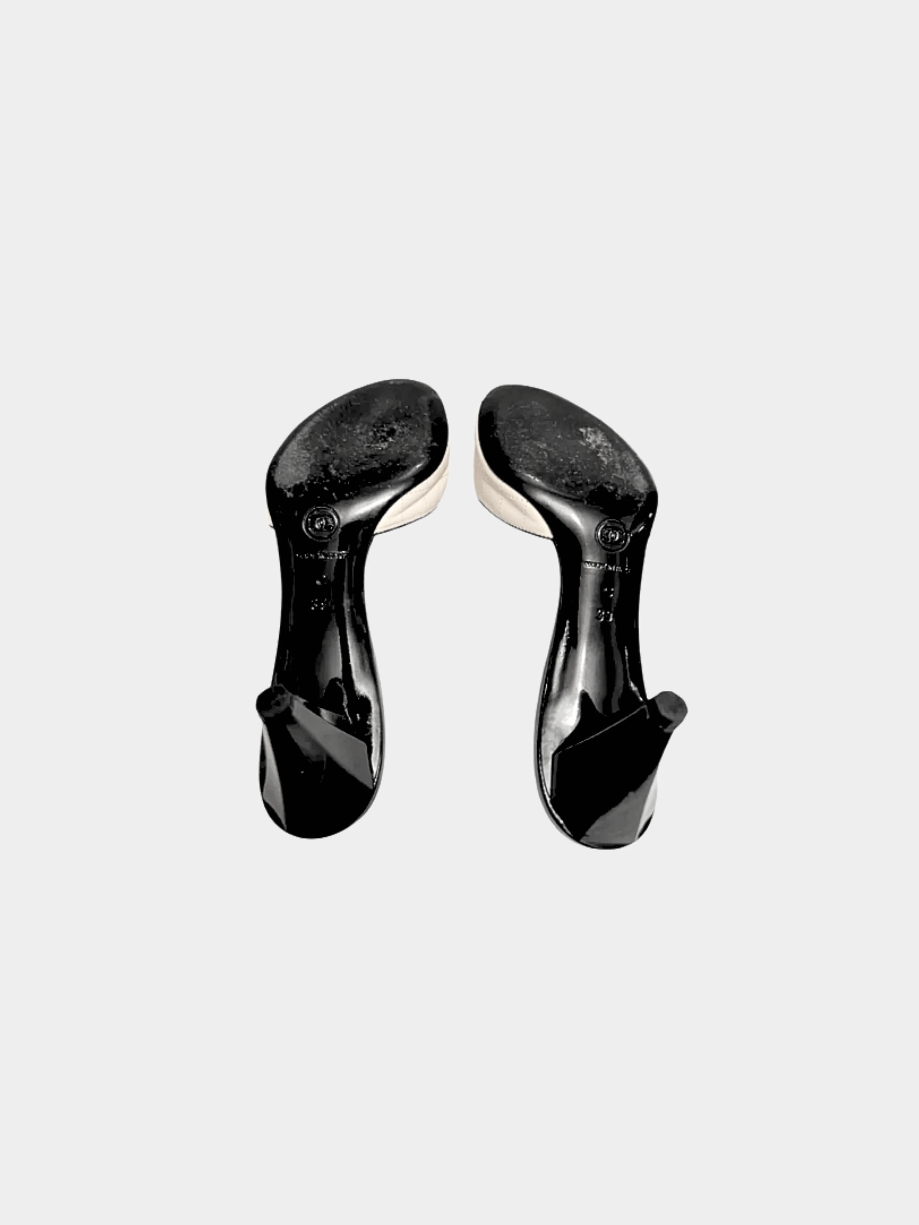 Chanel 2000s Ivory Magnolia Mule Heels - Image 4
