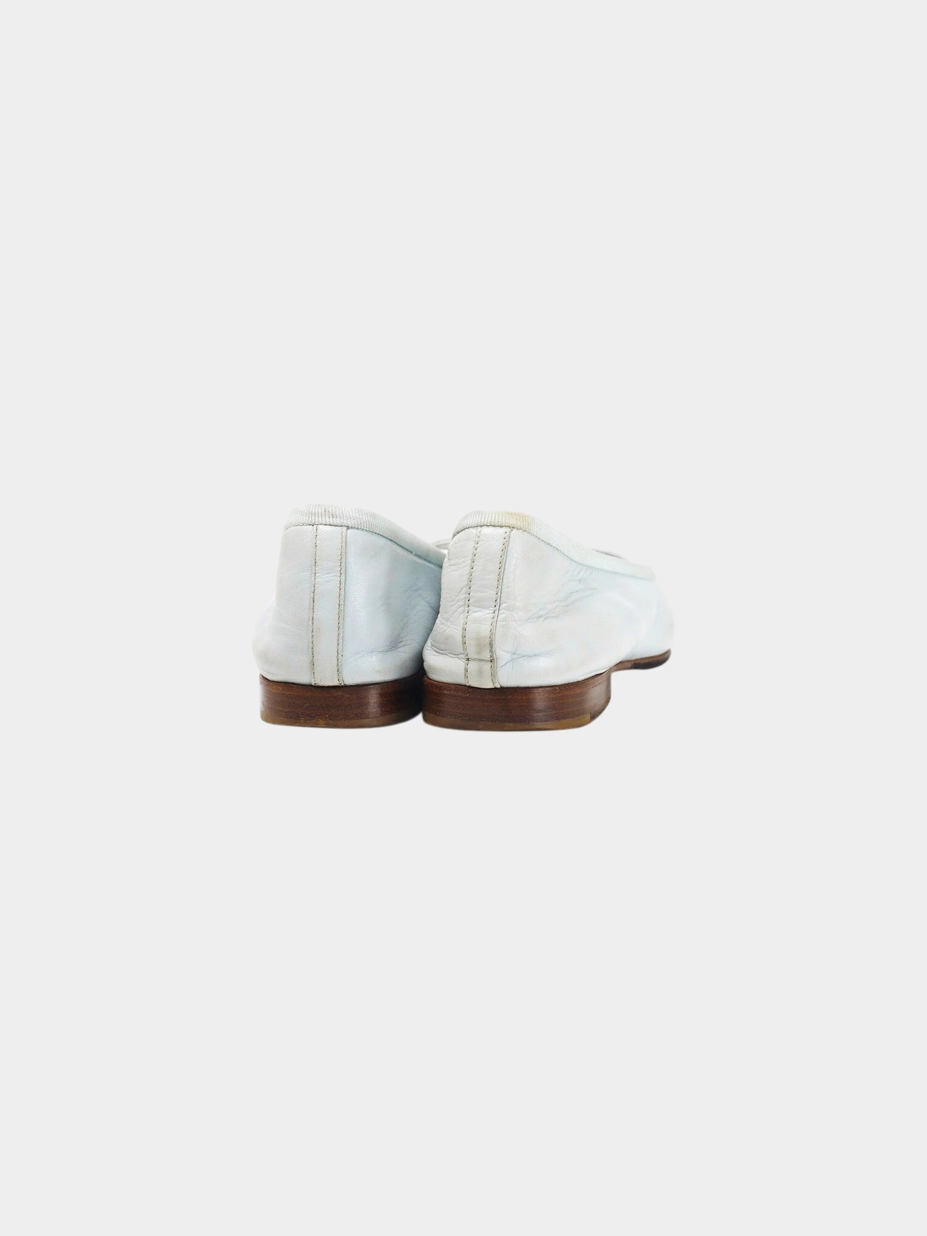 Chanel 2000s Pale Blue and Biege Two-toned Ballerina Flats - Image 3