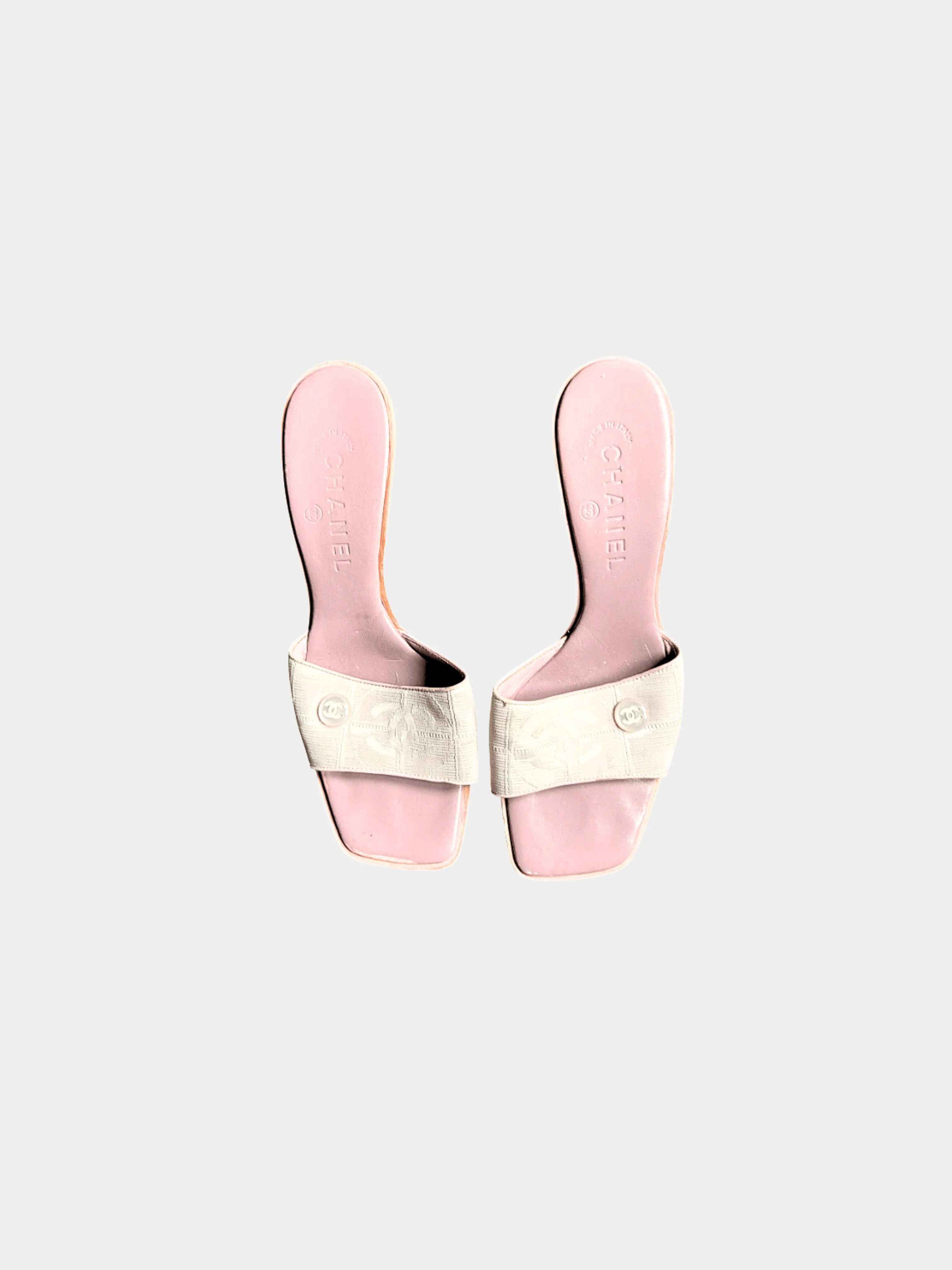 Chanel 2000s Pink Travel Line Canvas Heels - Image 2