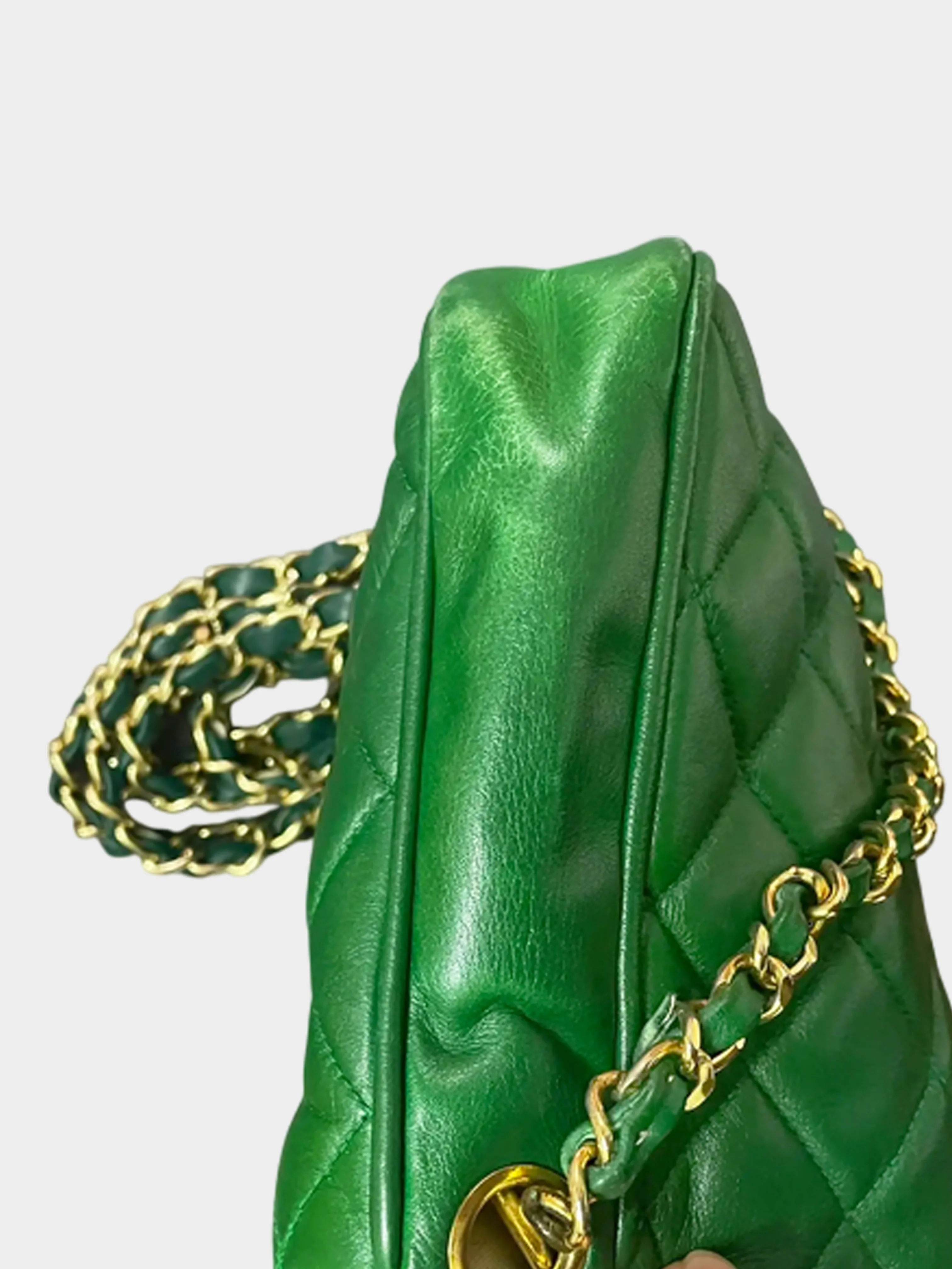 Chanel 2000s Rare Emerald Green Quilted Leather Mini Crossbody Bag - Image 3
