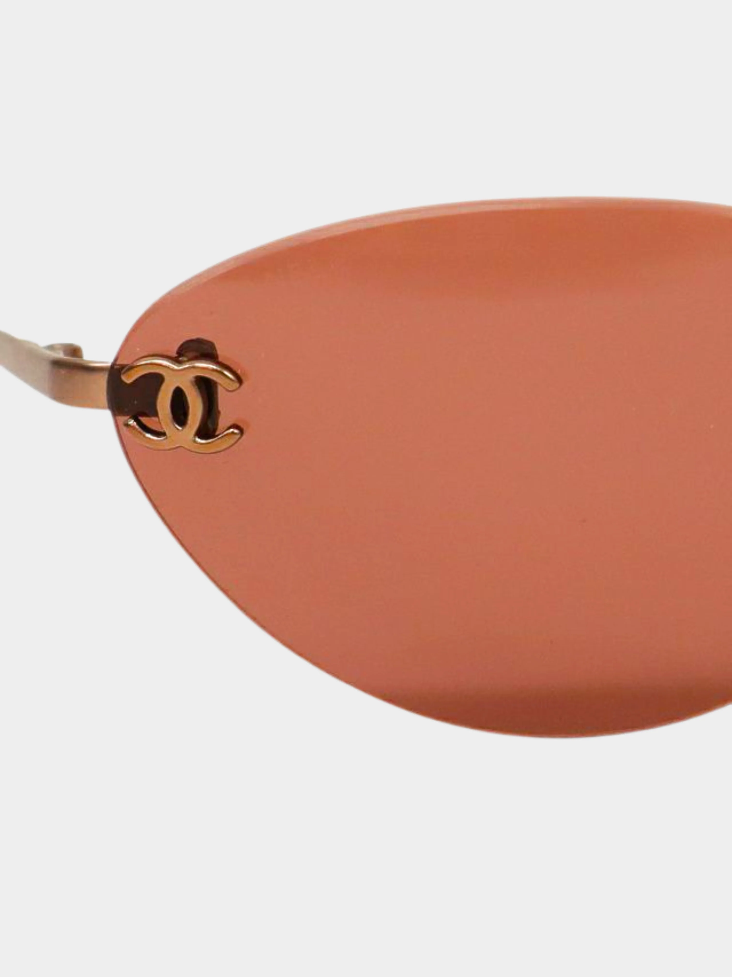 Chanel 2000s Red CC Cateye Sunglasses - Image 3