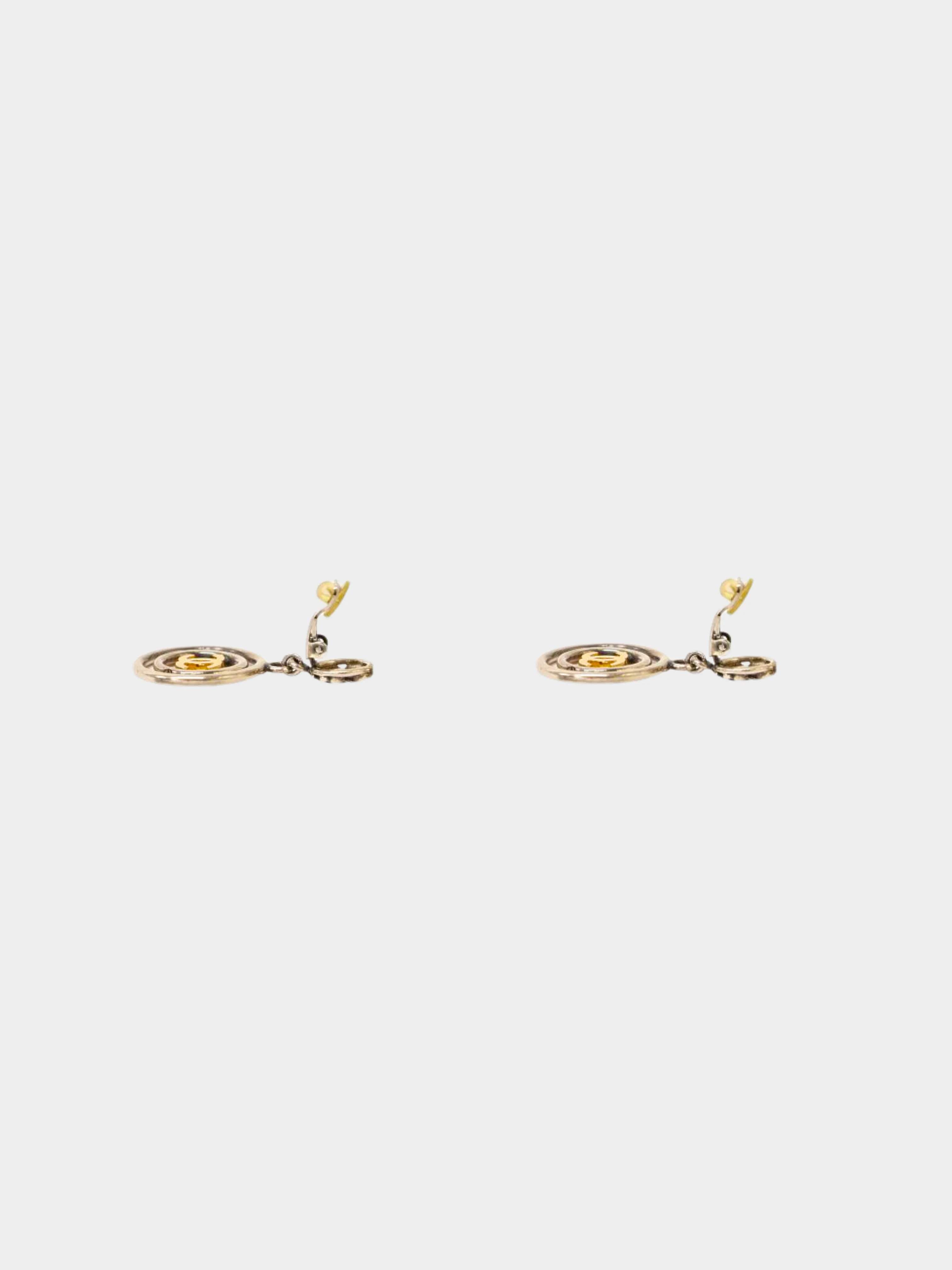 Chanel 2000s Silver CC Clover Round Cilp-On Earrings - Image 3