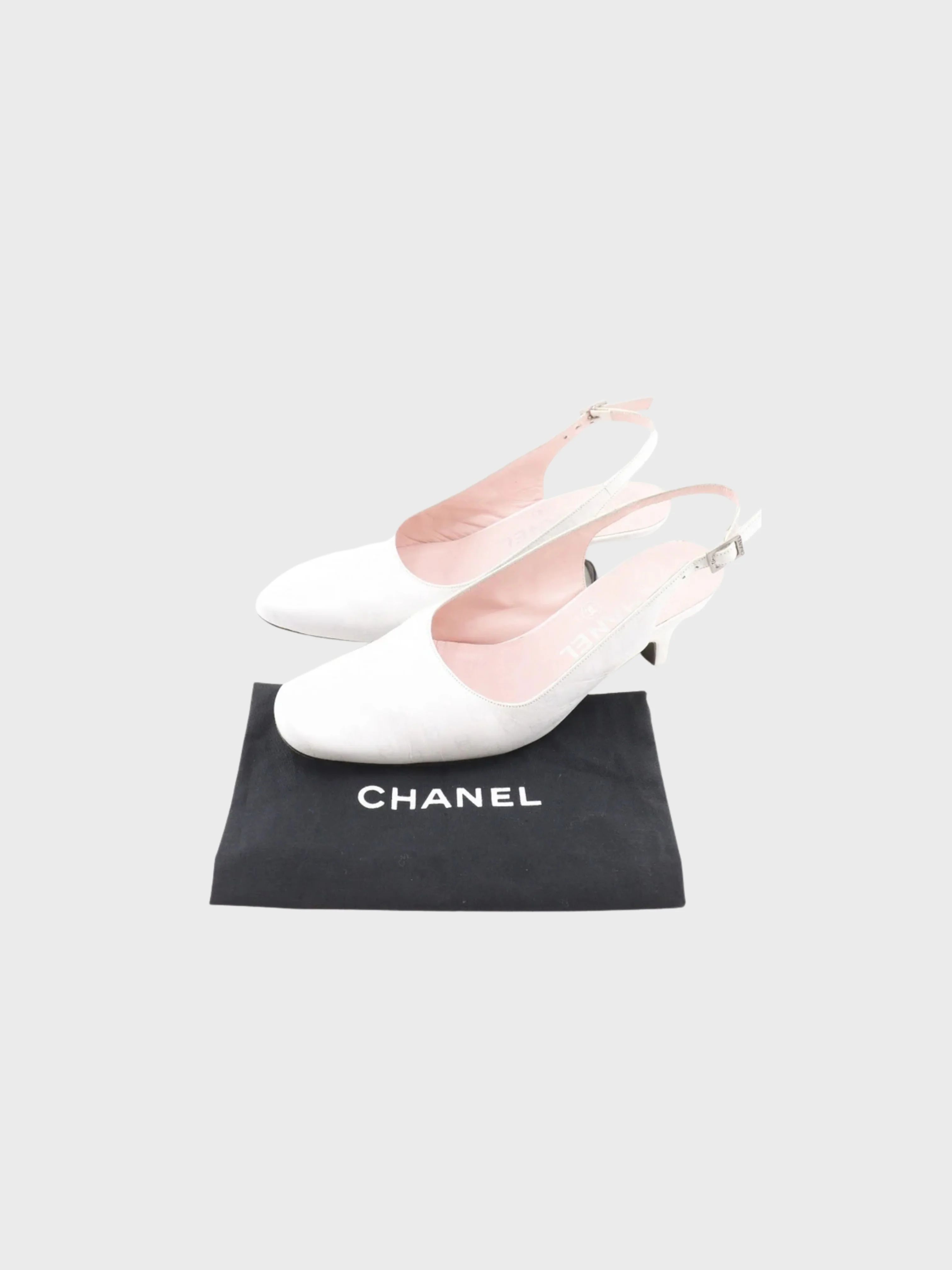Chanel 1990s White Leather CC Backstrap Pumps - Image 8