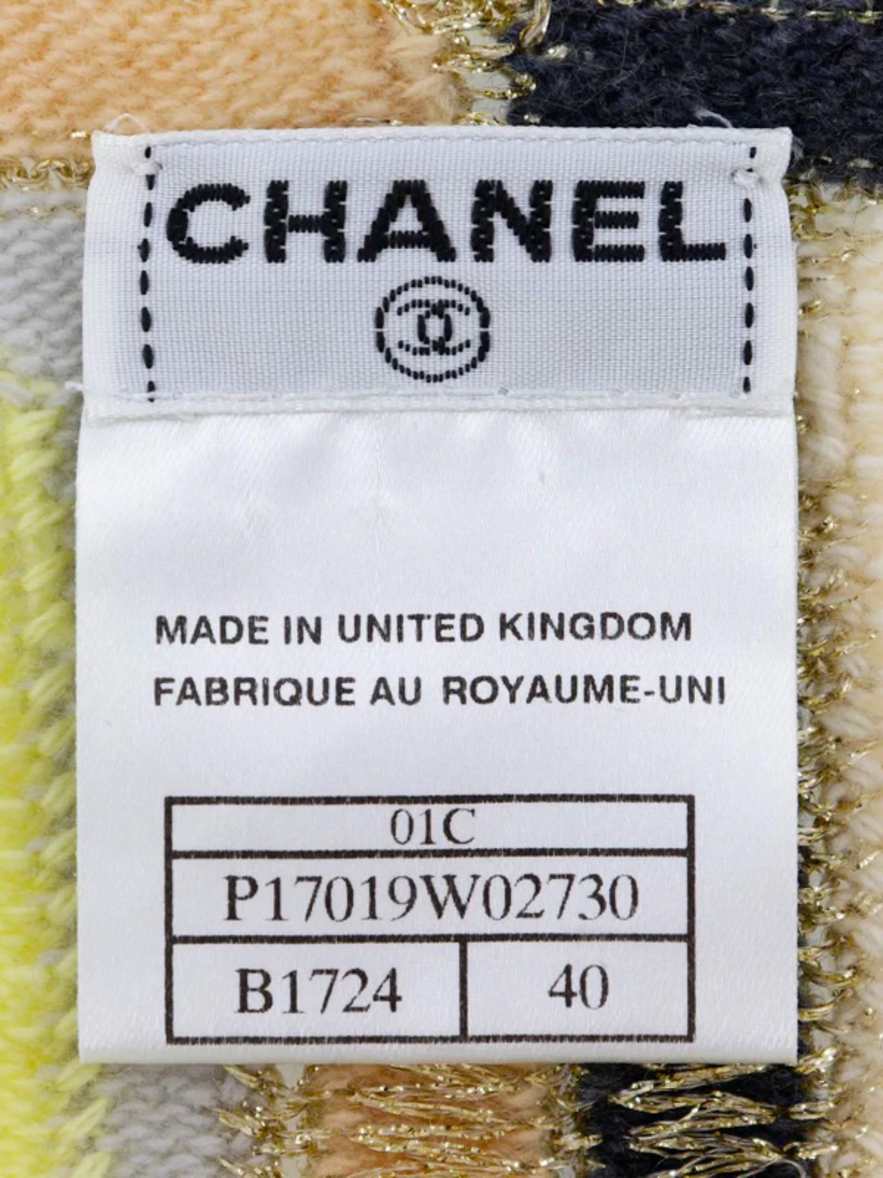 Chanel 2000s Yellow Cashmere Sleeveless Top - Image 3