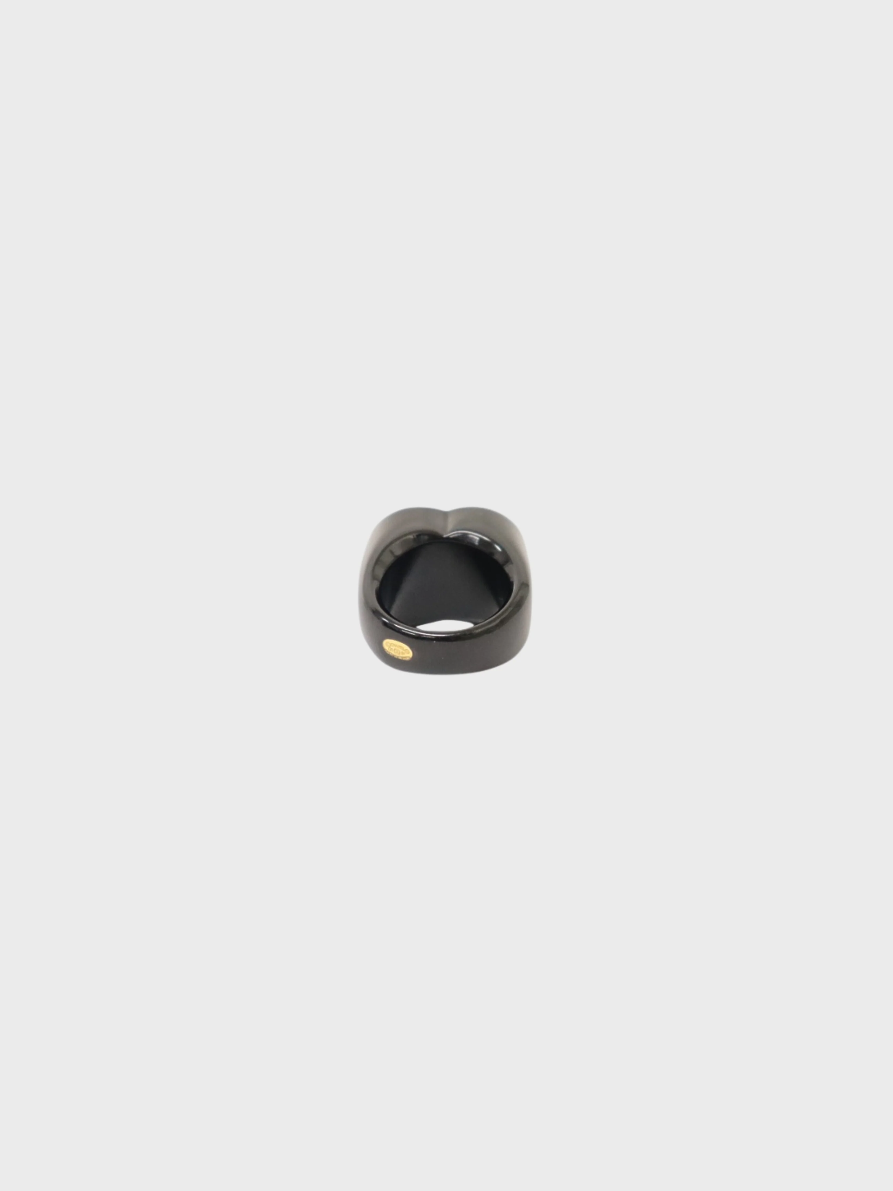 Chanel 2001 Black White Plastic COCO Ring - Image 2