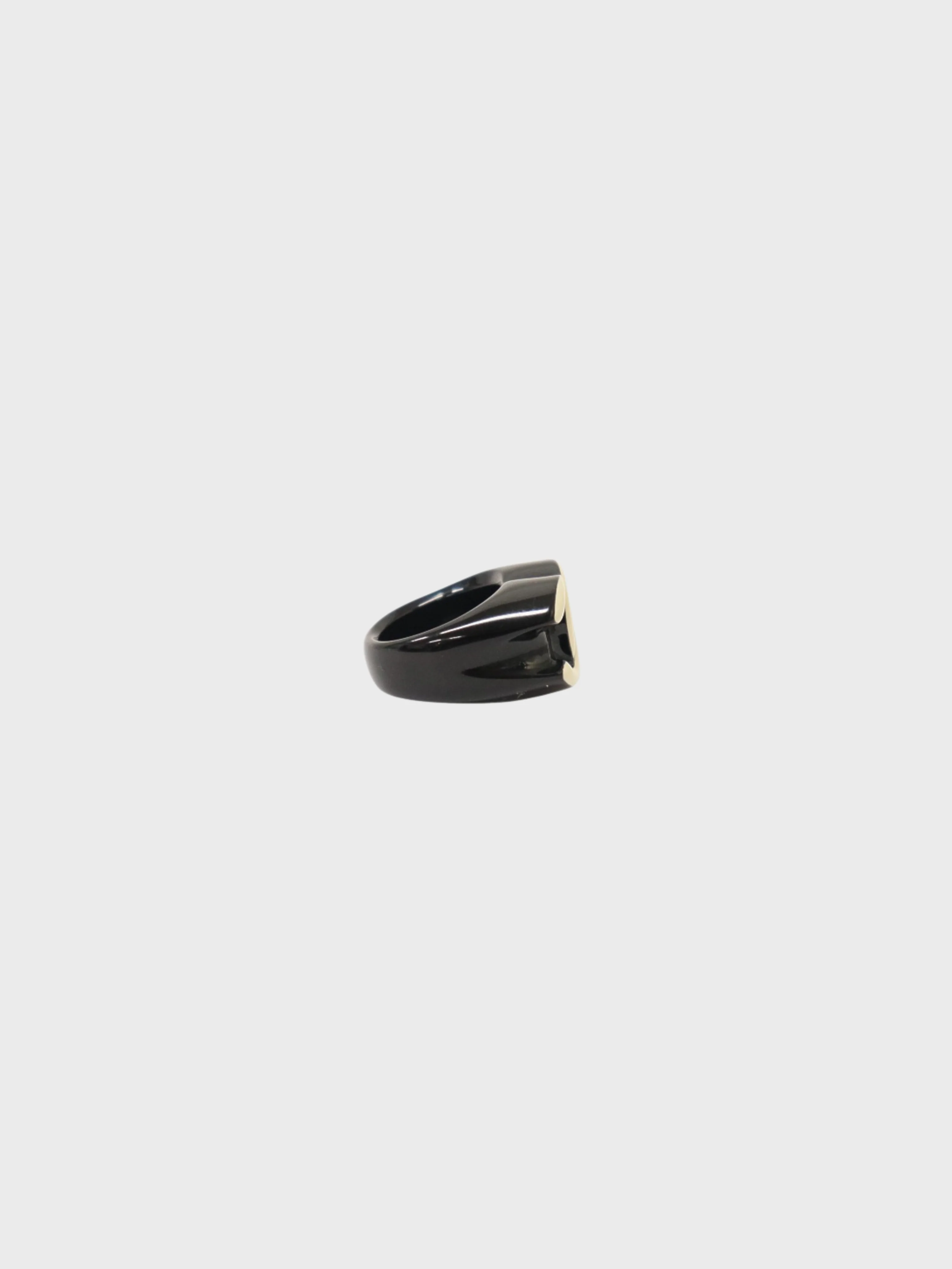 Chanel 2001 Black White Plastic COCO Ring - Image 3