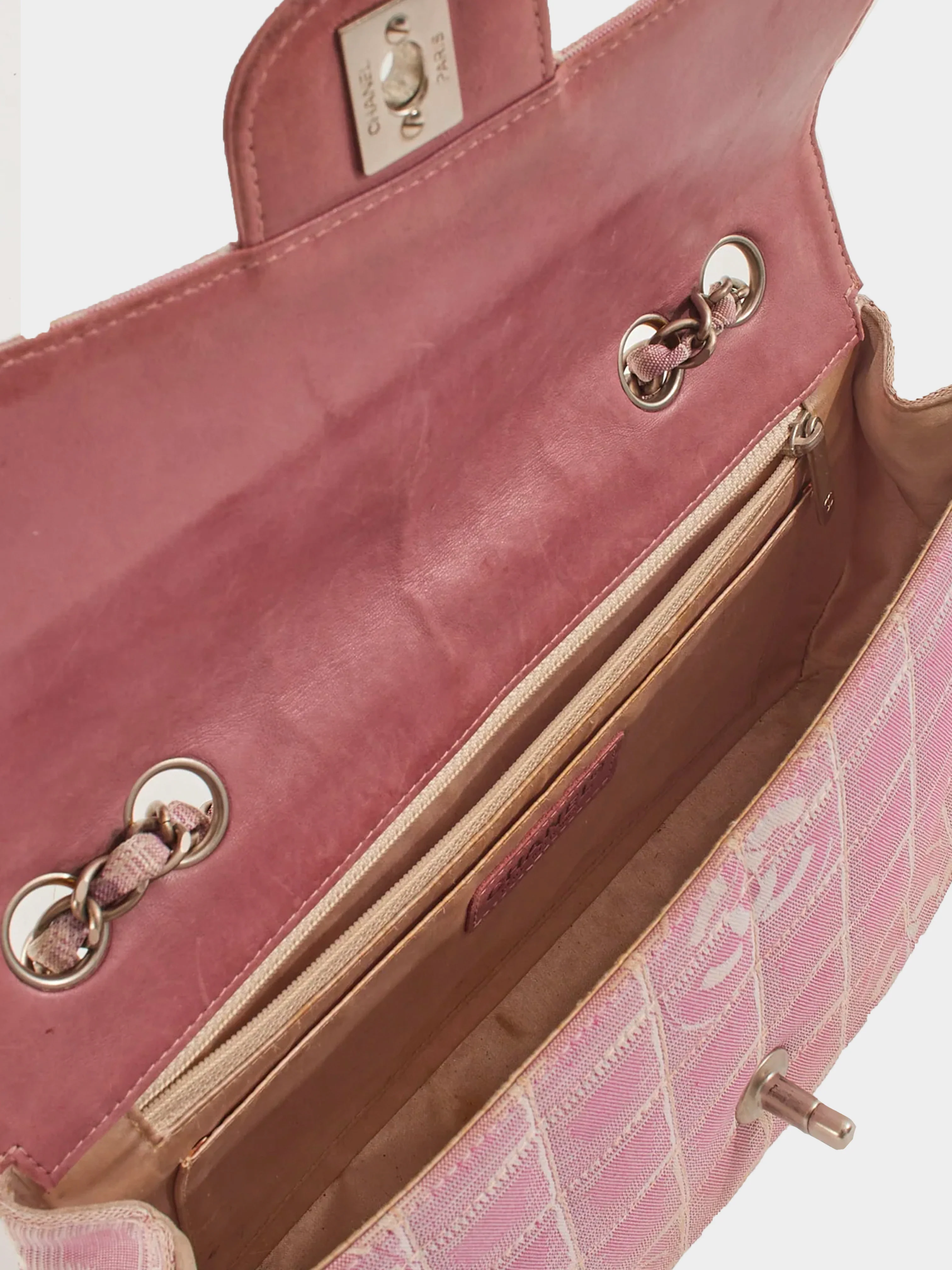 Chanel 2001 Travel Linge Pink Flap Bag - Image 5