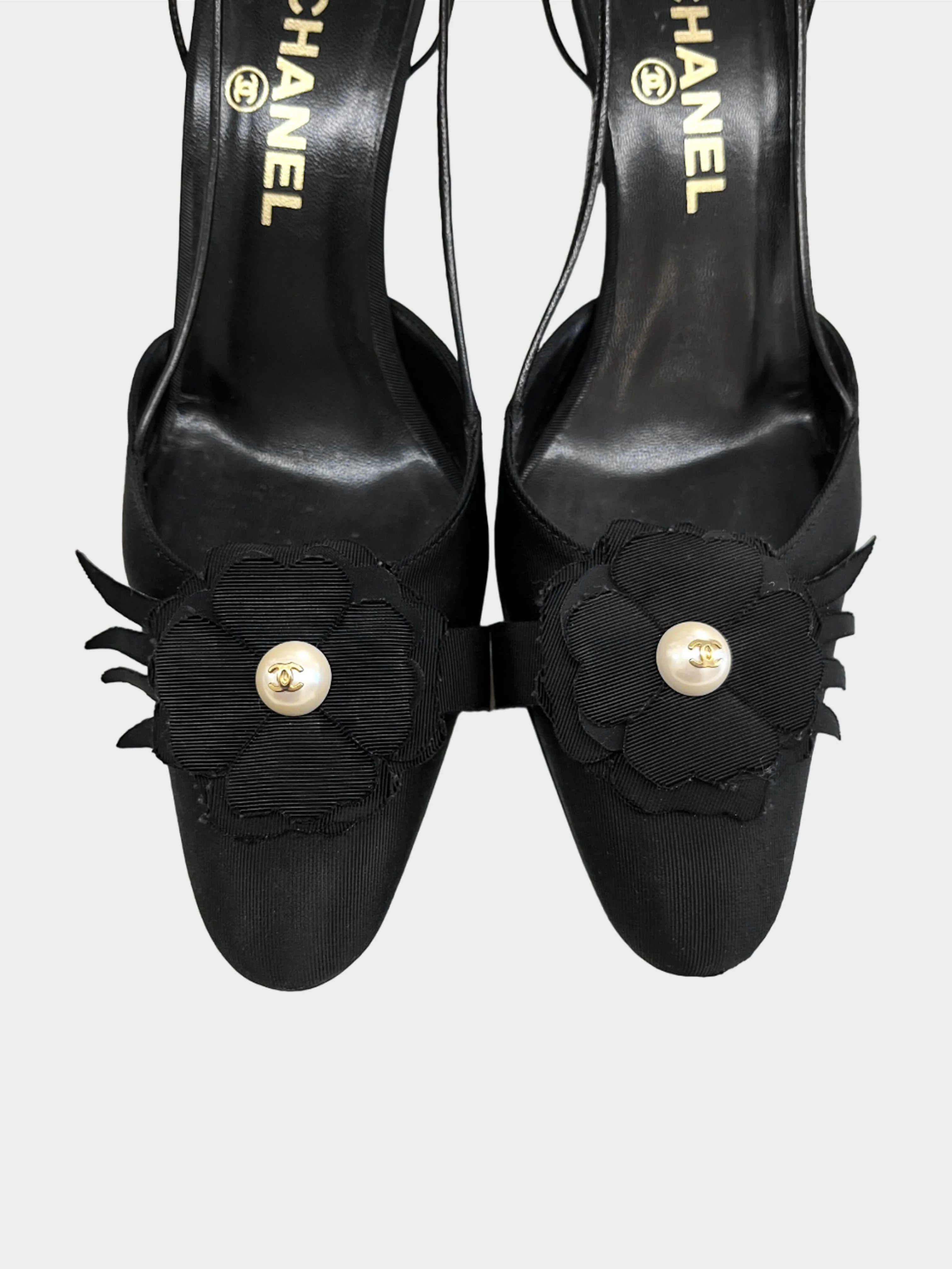 Chanel 2003 Black Grosgrain Camellia Slingback Heeled Mules - Image 2