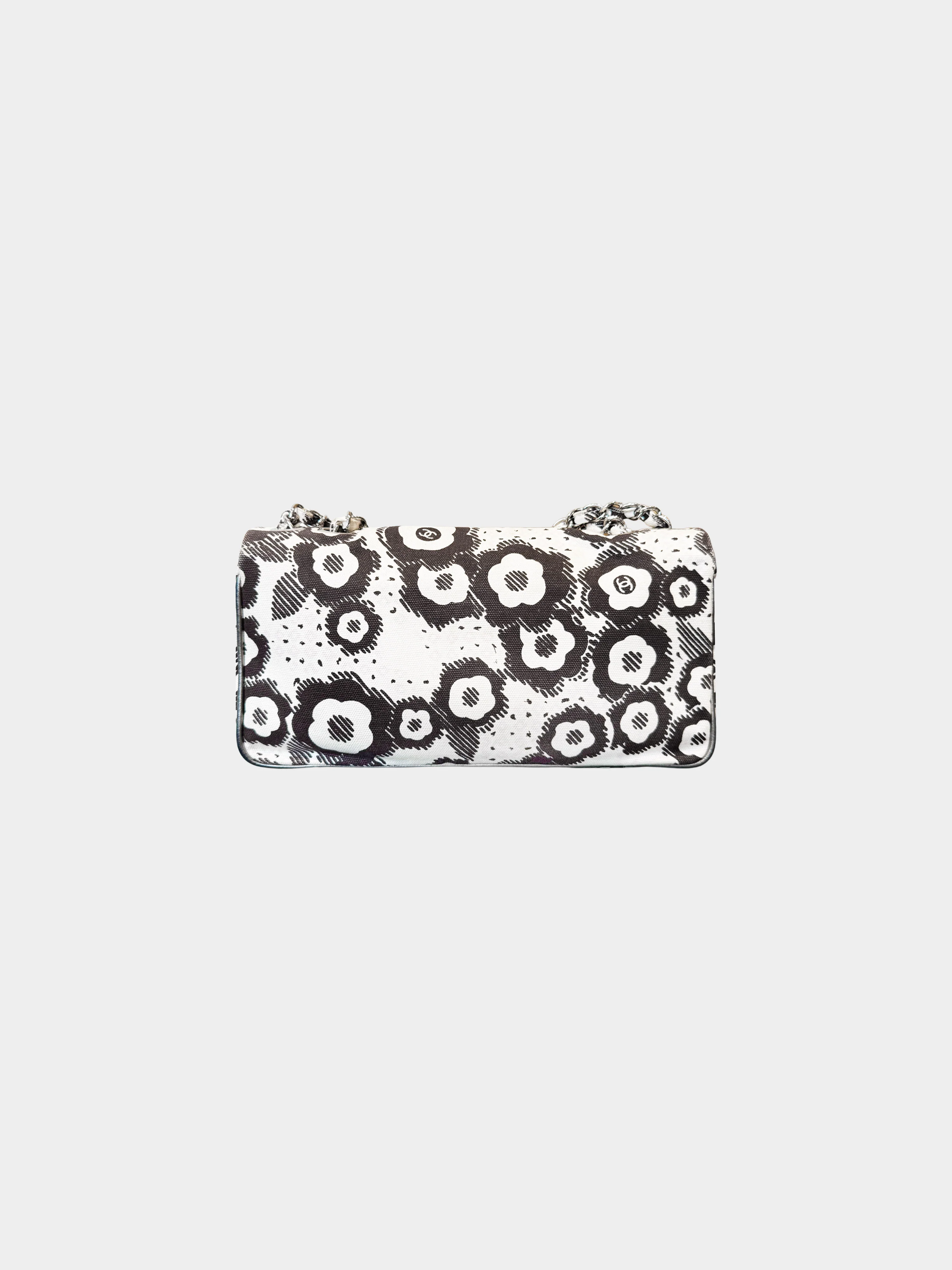 Chanel 2005-2006 White Canvas Camellia Print Flap Bag - Image 2