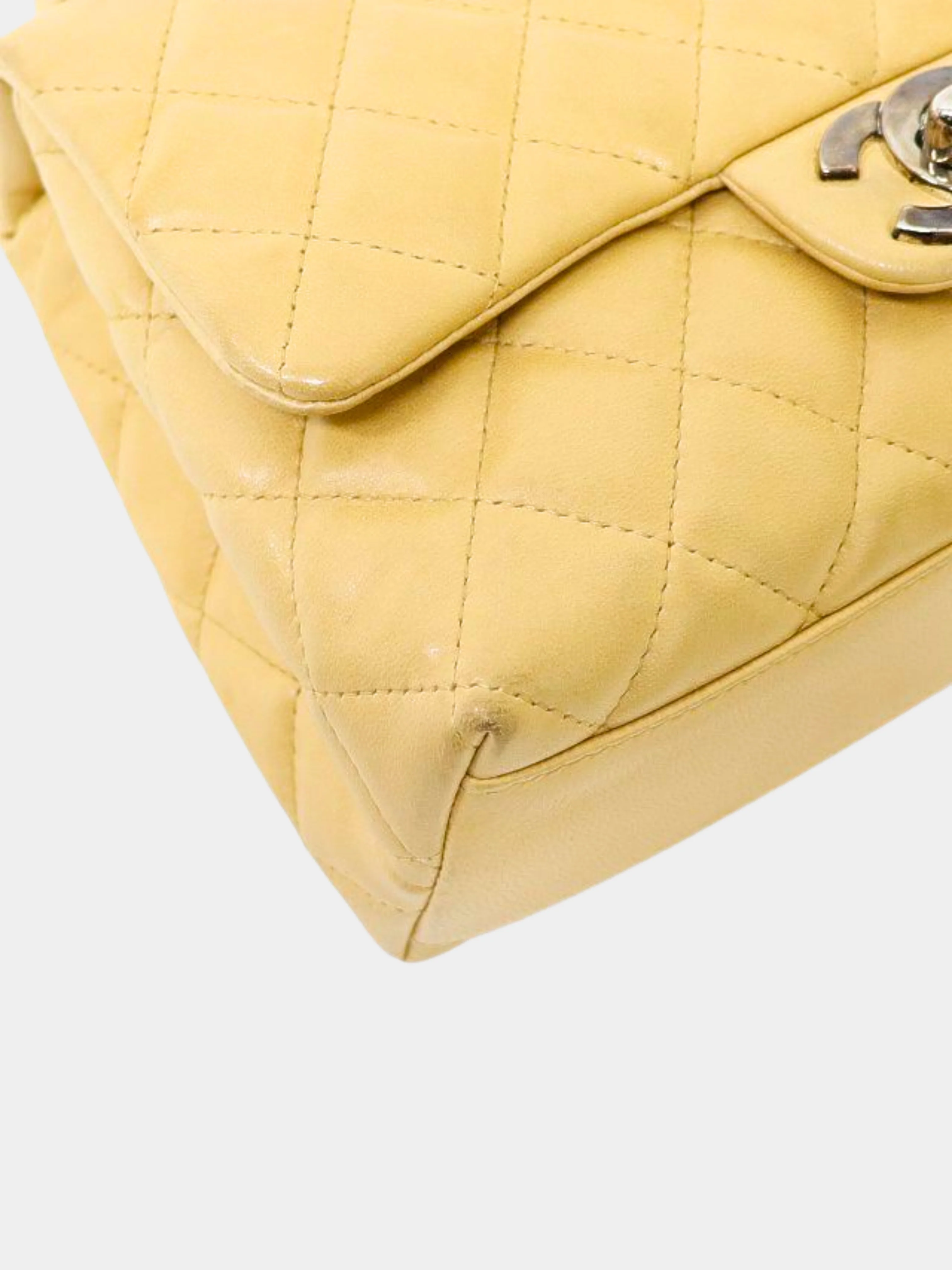 Chanel 2005 Beige Matelasse Top Handle Bag - Image 3