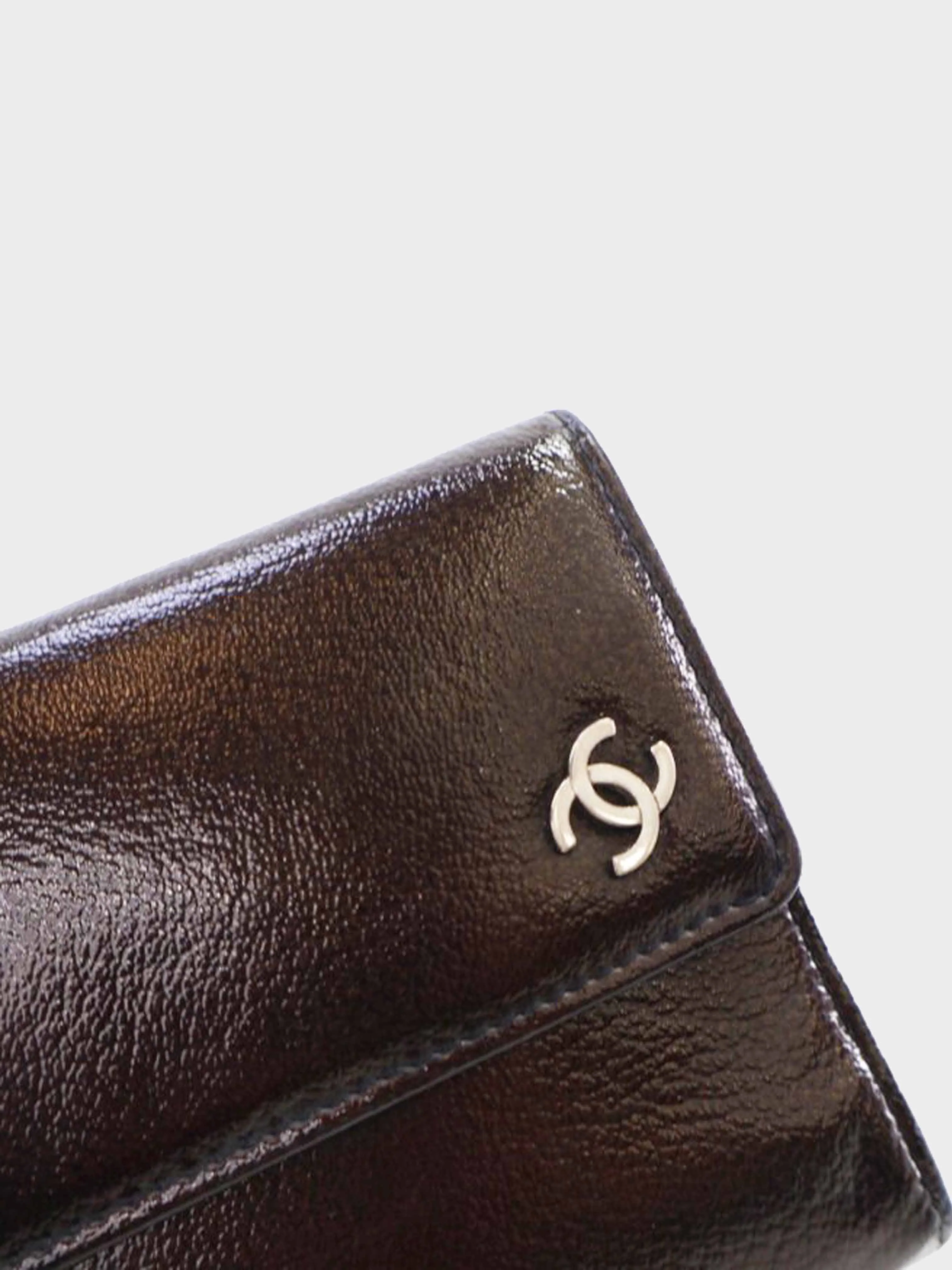 Chanel 2006-2008 Brown Patent Leather Trifold Flap Wallet - Image 3