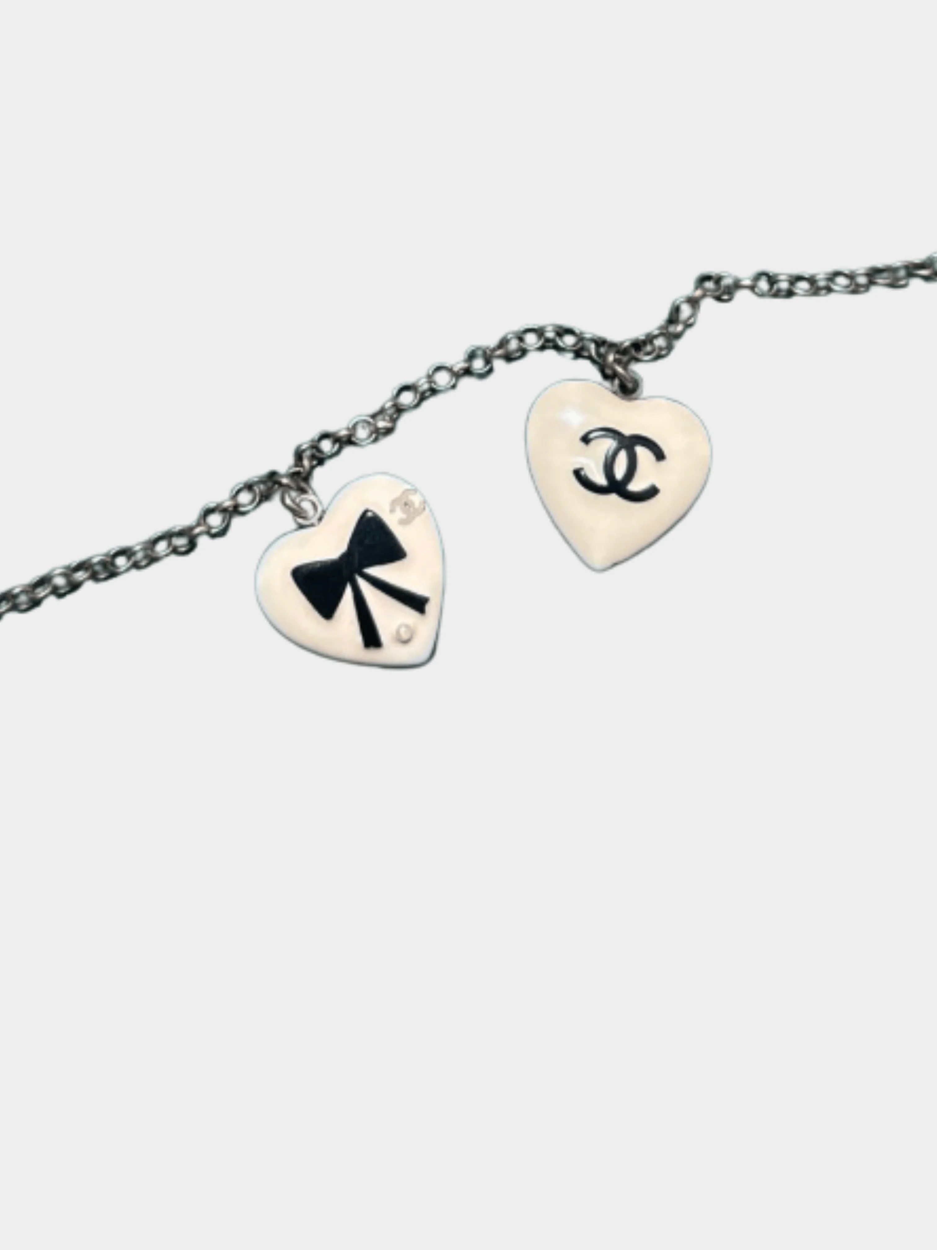 Chanel 2006 Cream CC Heart Charm Bracelet - Image 3