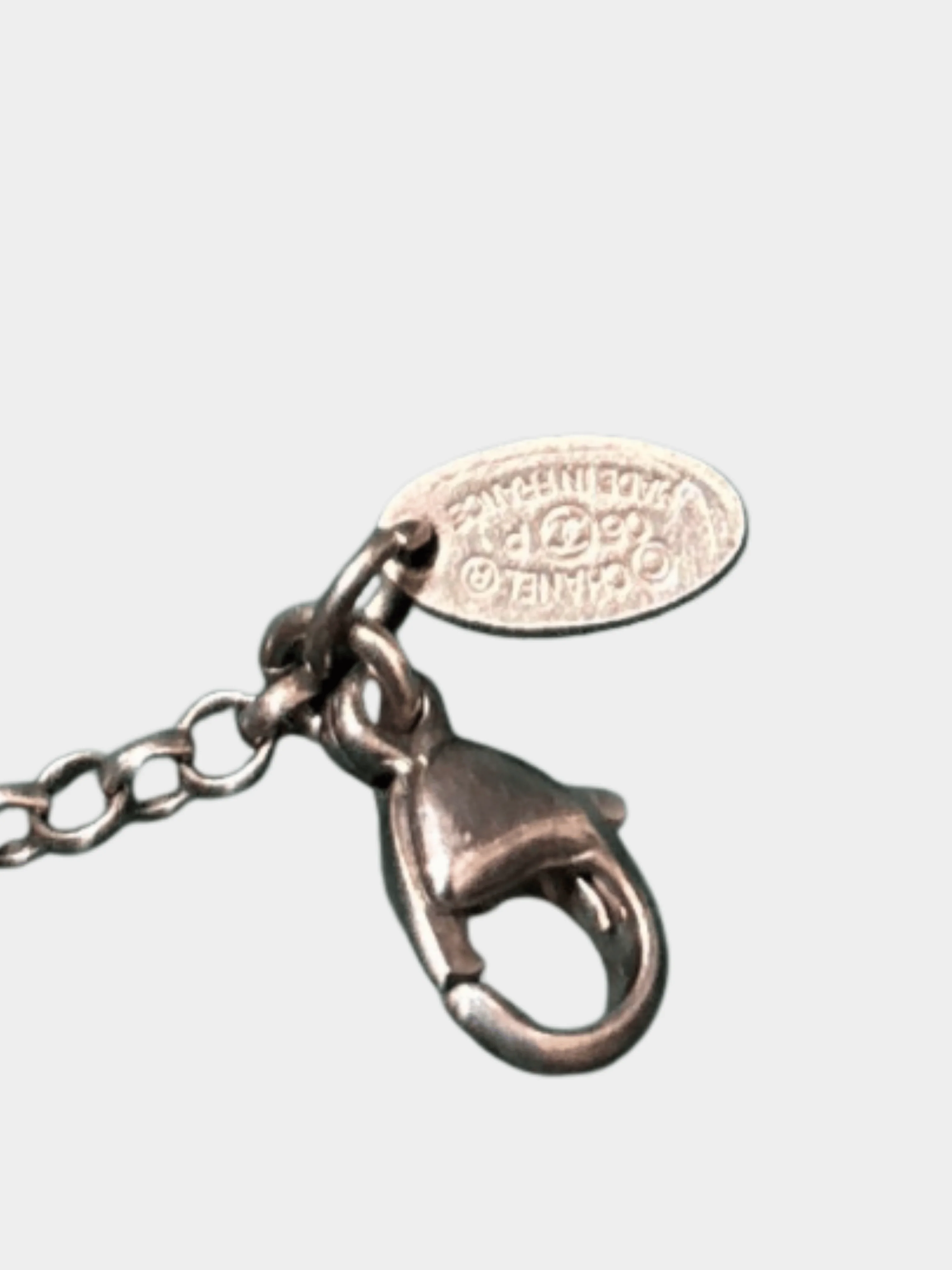 Chanel 2006 Cream CC Heart Charm Bracelet - Image 4