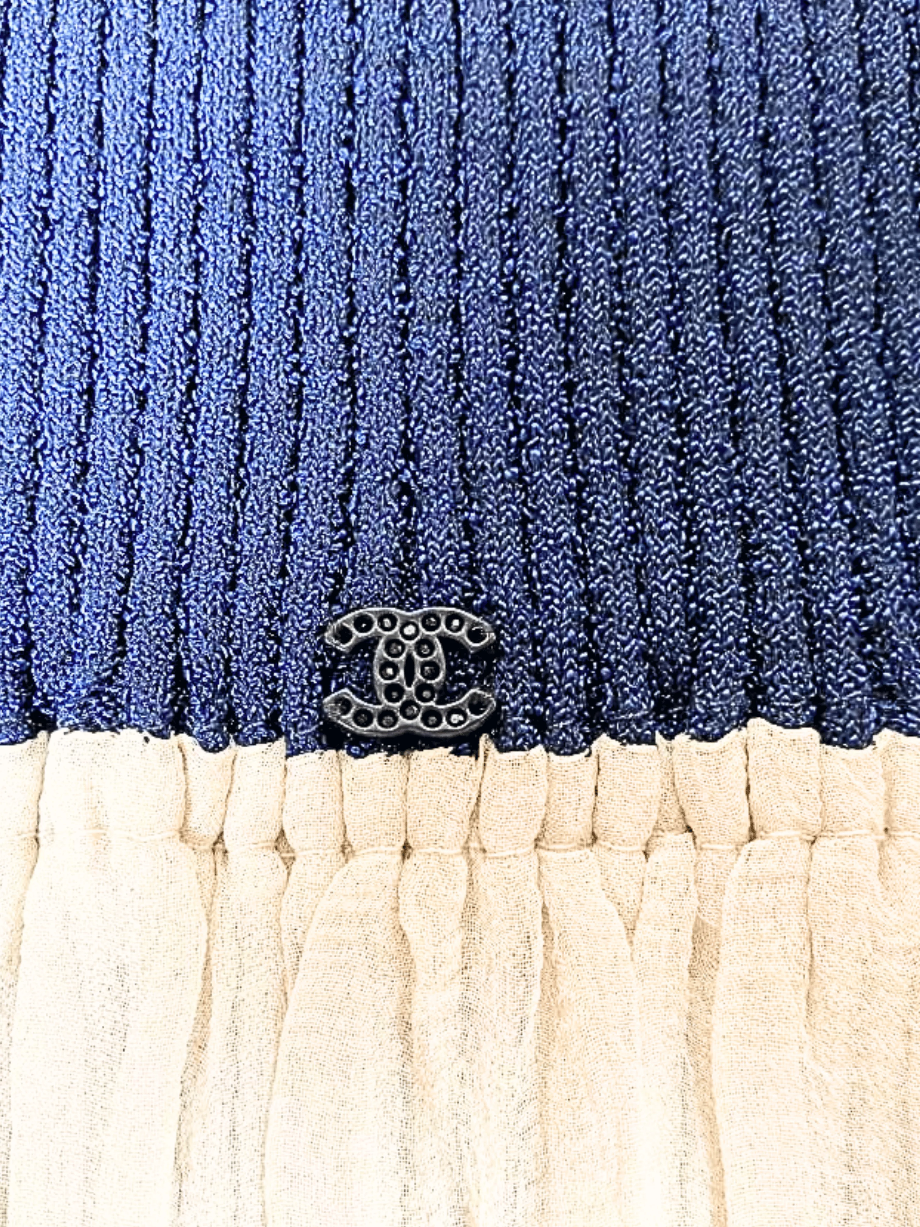Chanel 2006 Navy Knitted Ribbon Top - Image 3