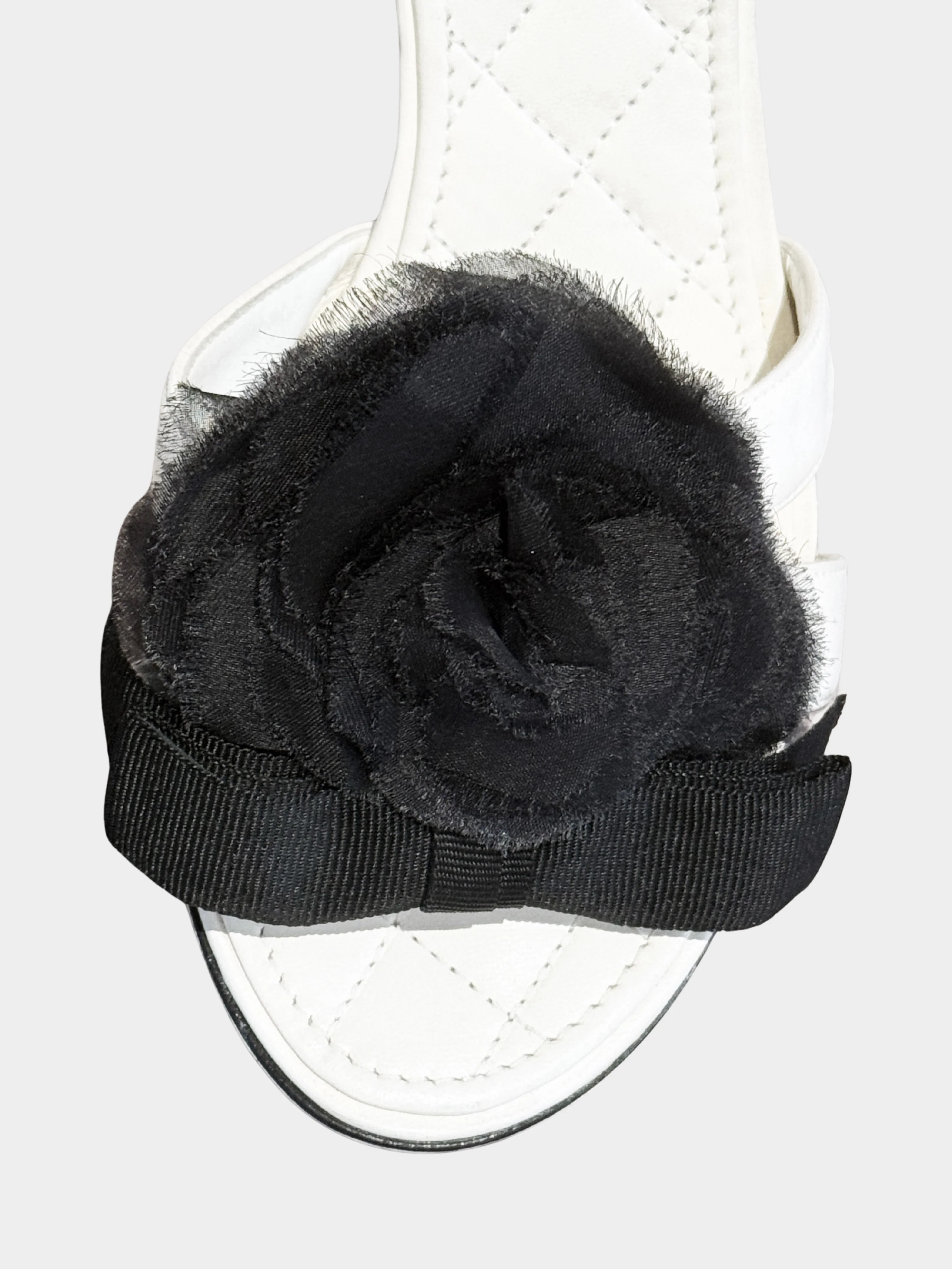 Chanel by Karl Lagerfeld 2006 White and Black Lambskin Leather Camellia and Bow Heels - Image 5