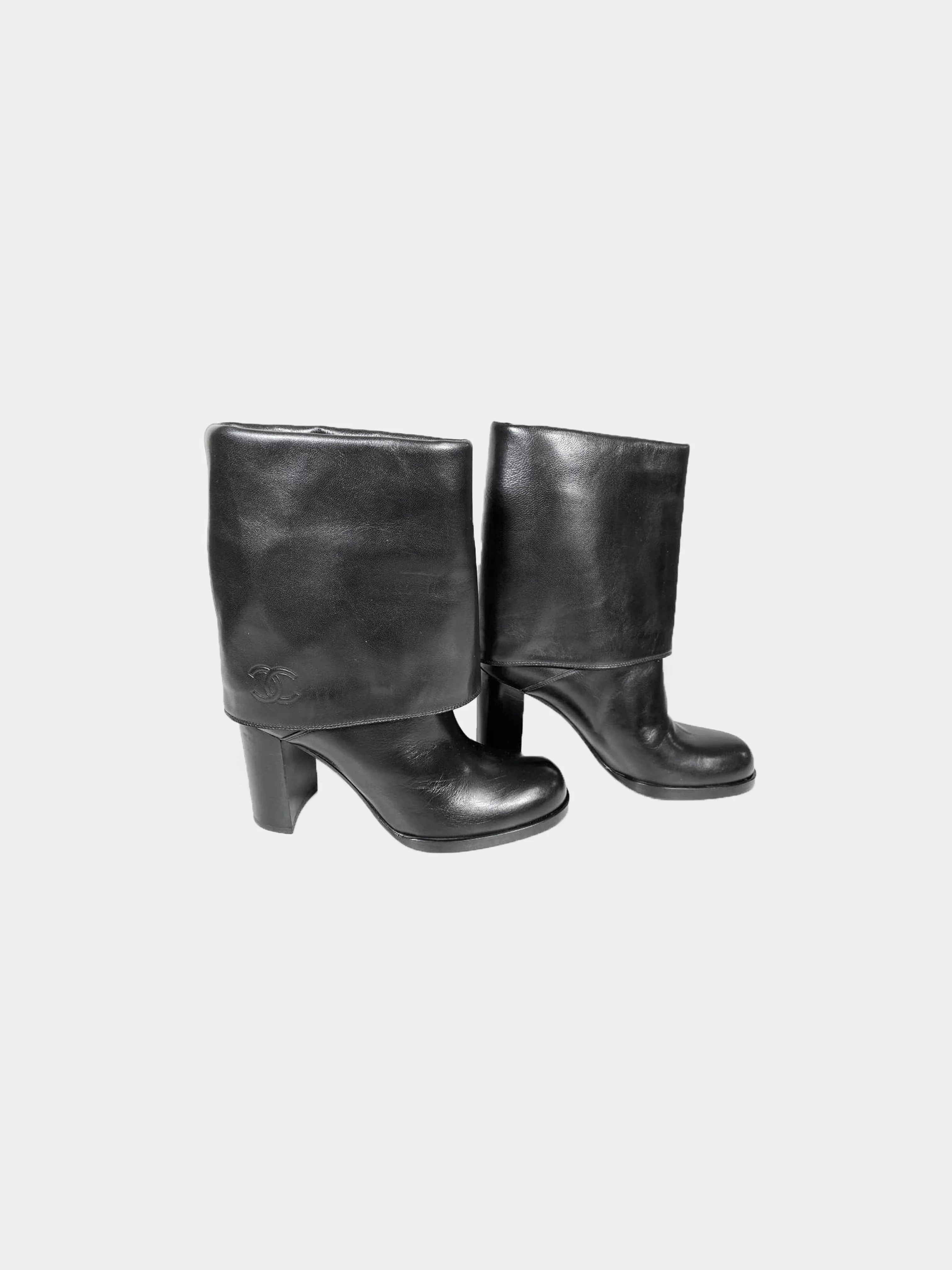 Chanel 2010s Black Leather Fold-over Heeled Short Boots - Image 2