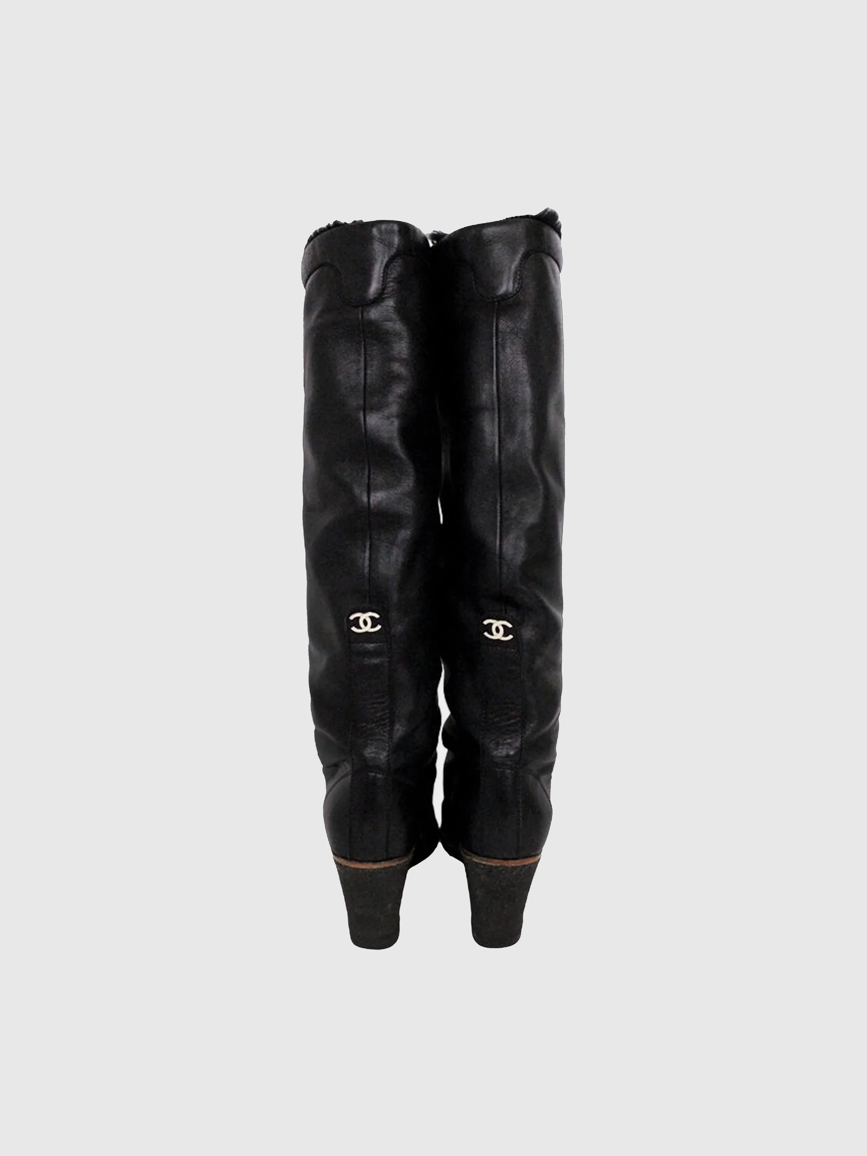 Chanel 2010s Black Leather Fur-lined Wedged Long Boots - Image 4