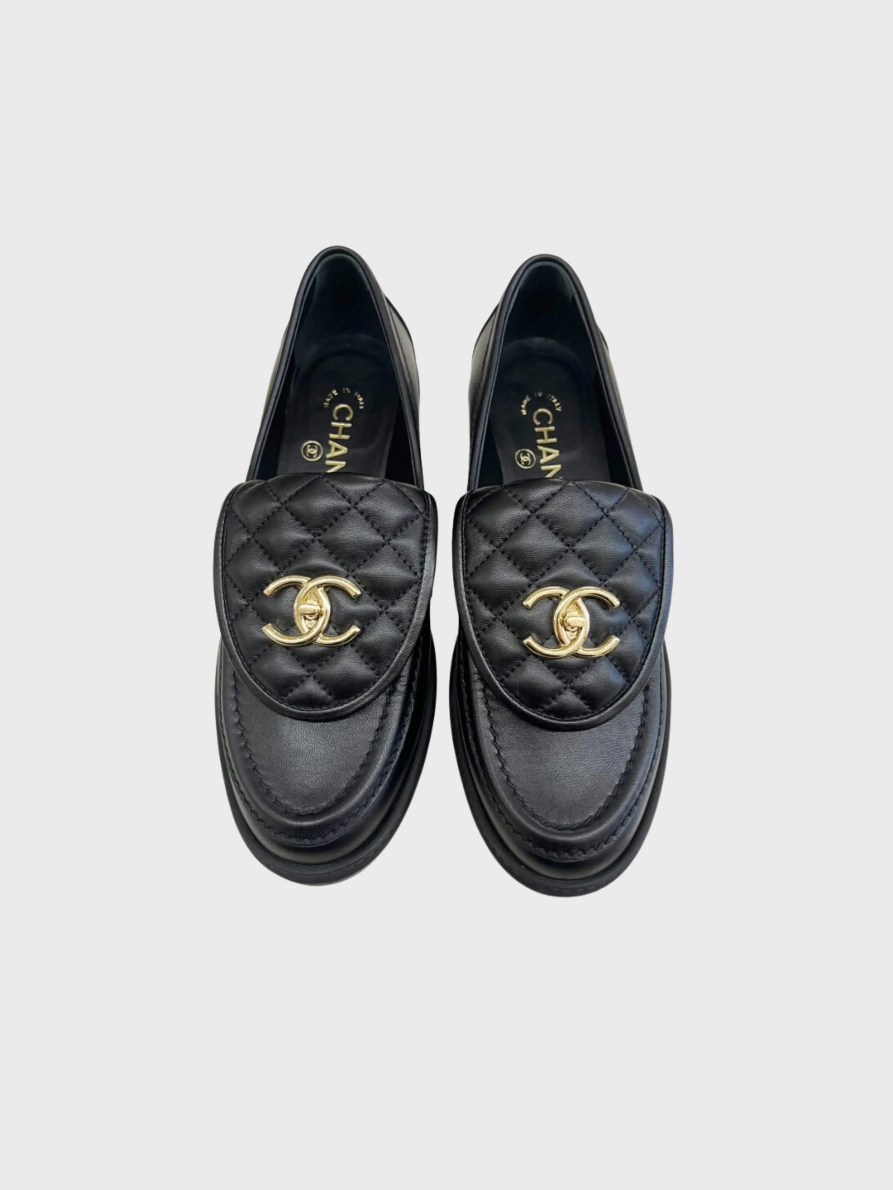 Chanel FW 2020-2021 Black Quilted Leather Turn Lock Loafers - Image 3