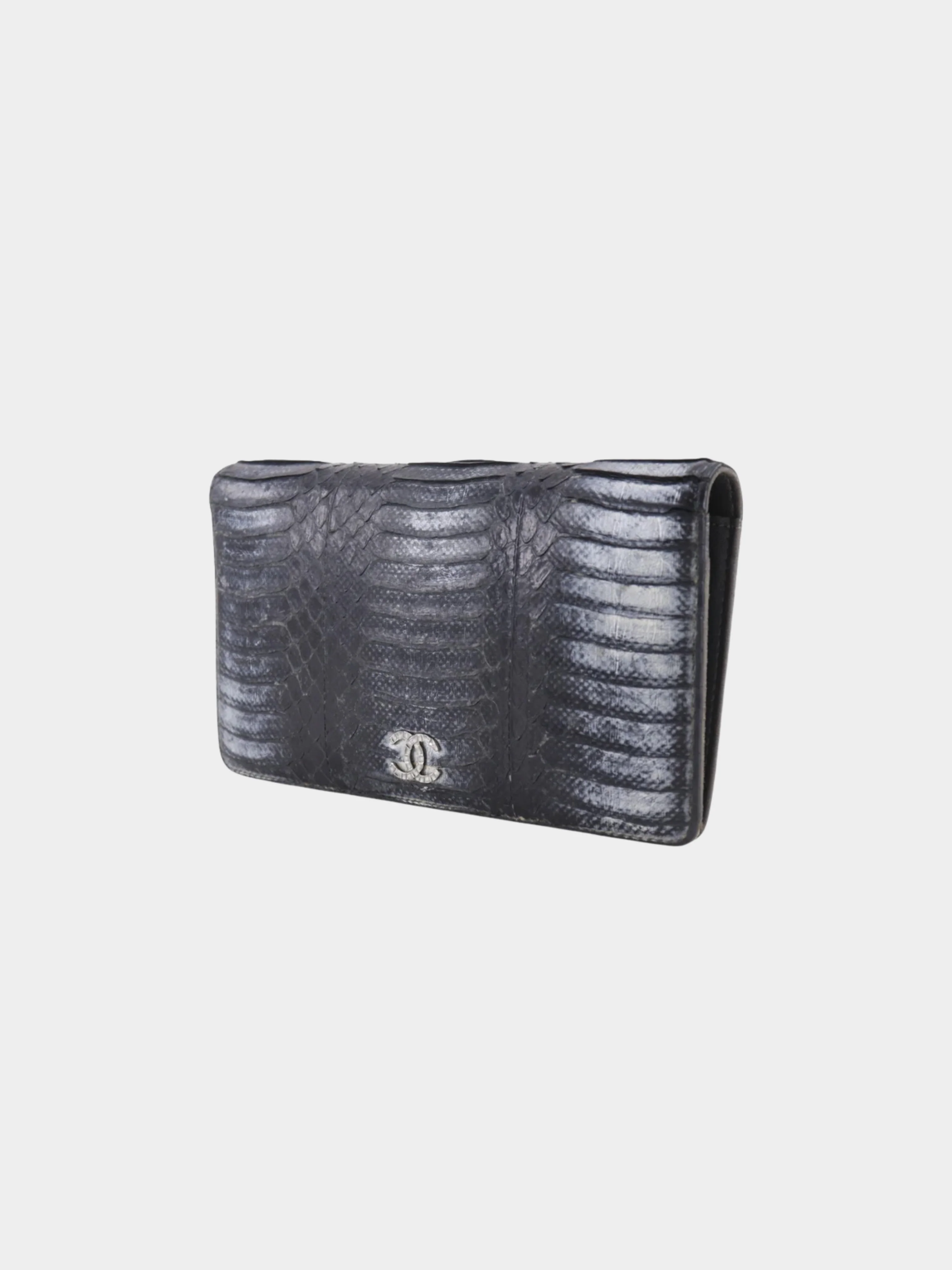 Chanel 2010s Gray Python COCO Mark Wallet - Image 3