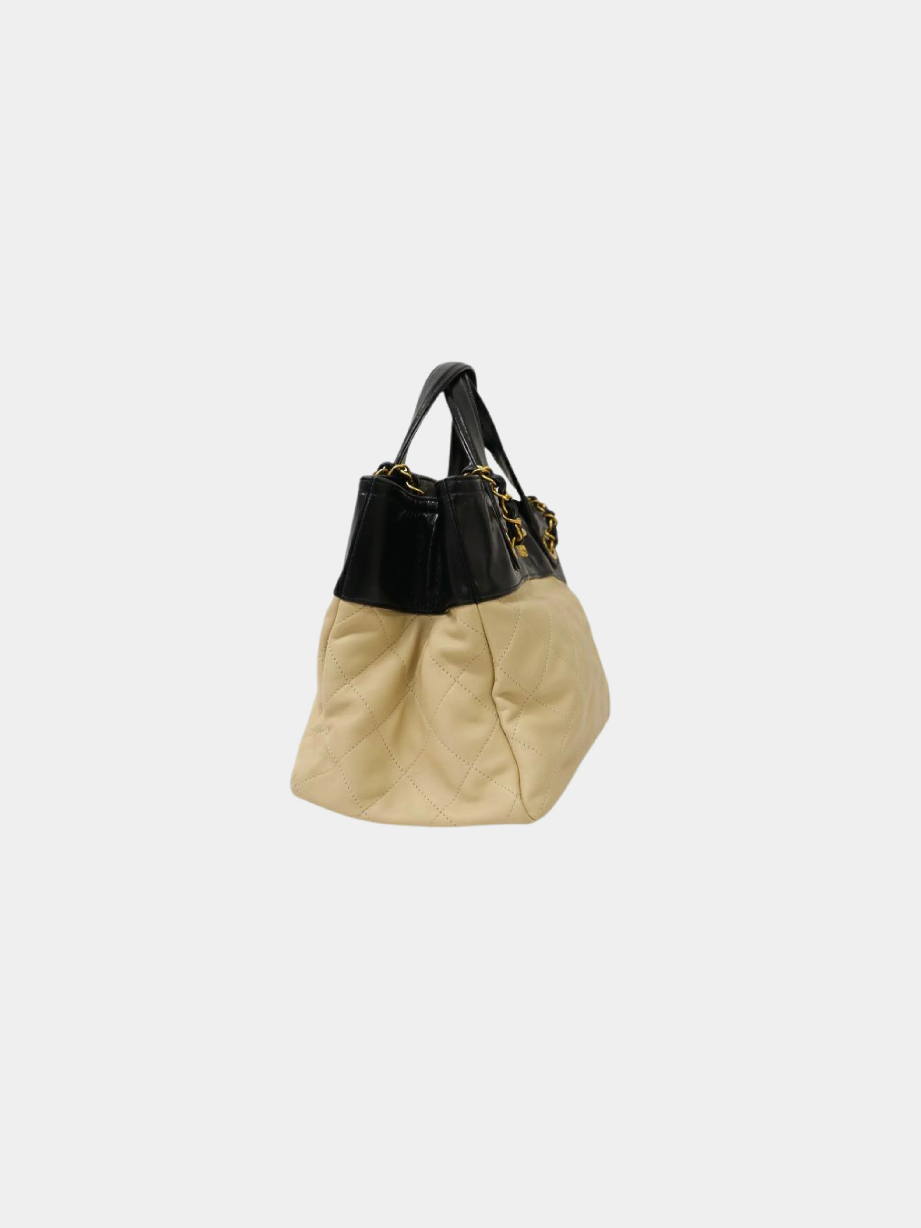 Chanel 2010s Ivory and Black In The Mix Turn Lock 2-Way Bag - Image 3