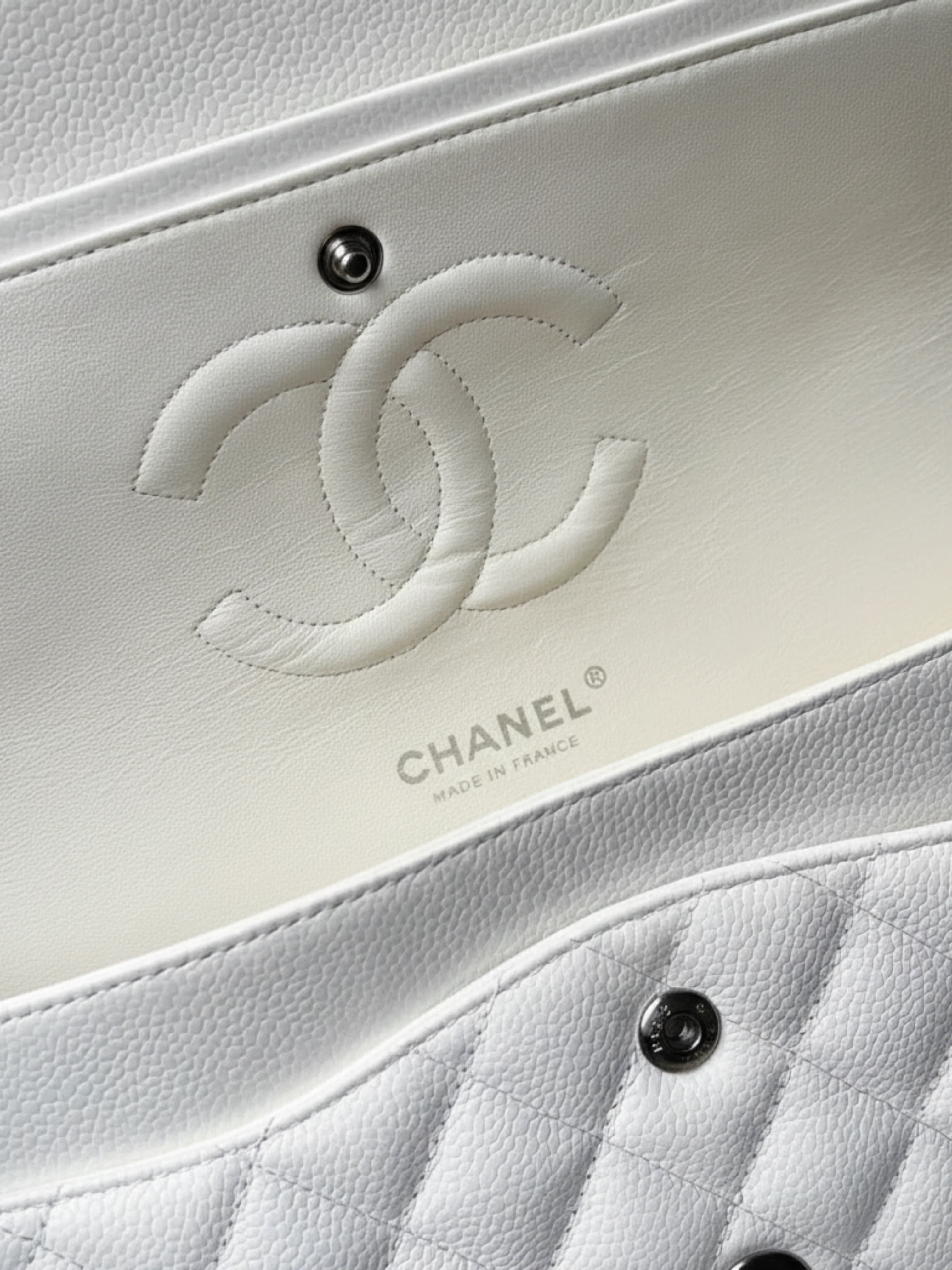 Chanel 2010s White Caviar Leather Medium Double Flap Bag - Image 4