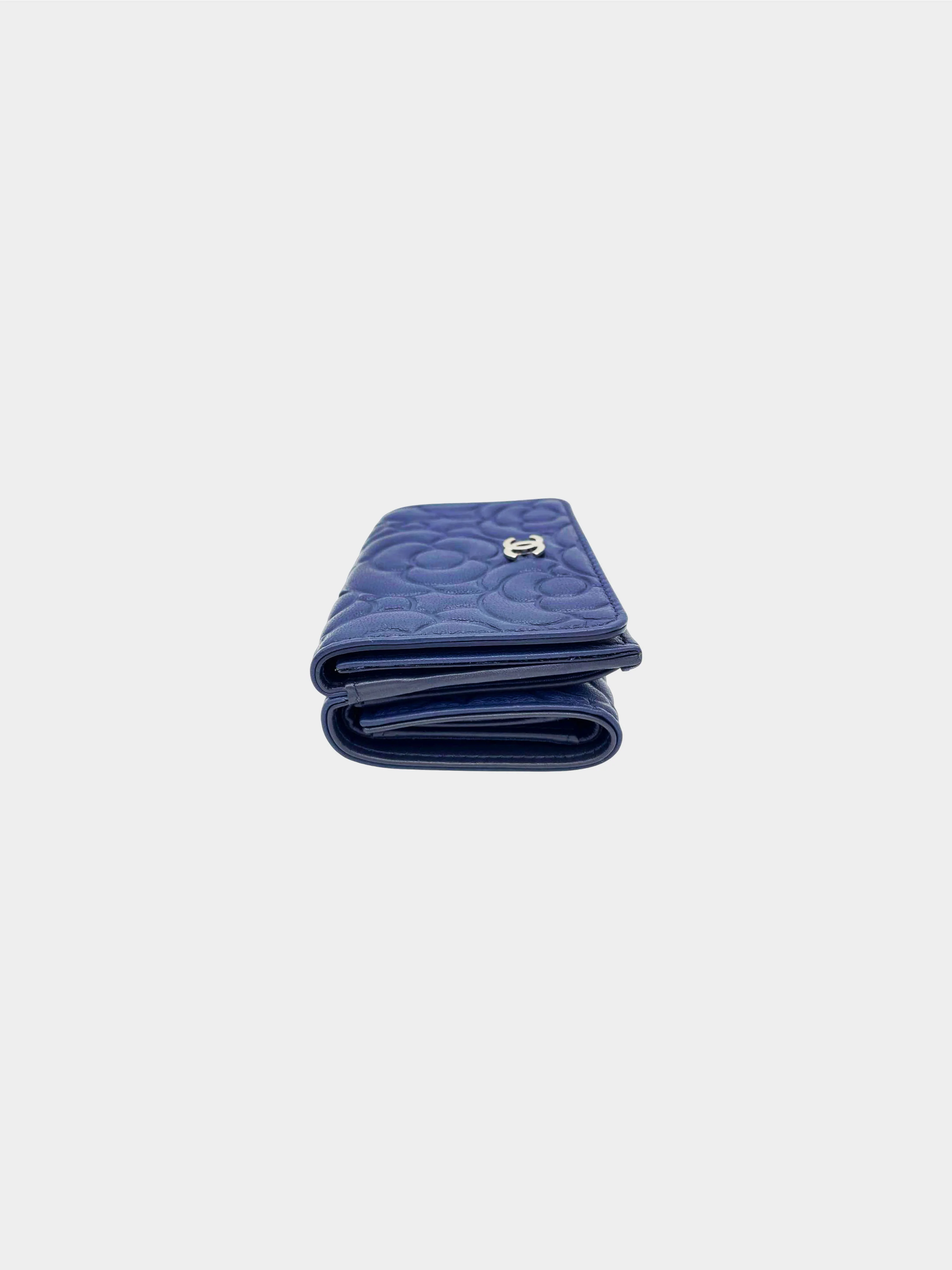 Chanel 2019 Navy Camellia Embossed Trifold Wallet - Image 3